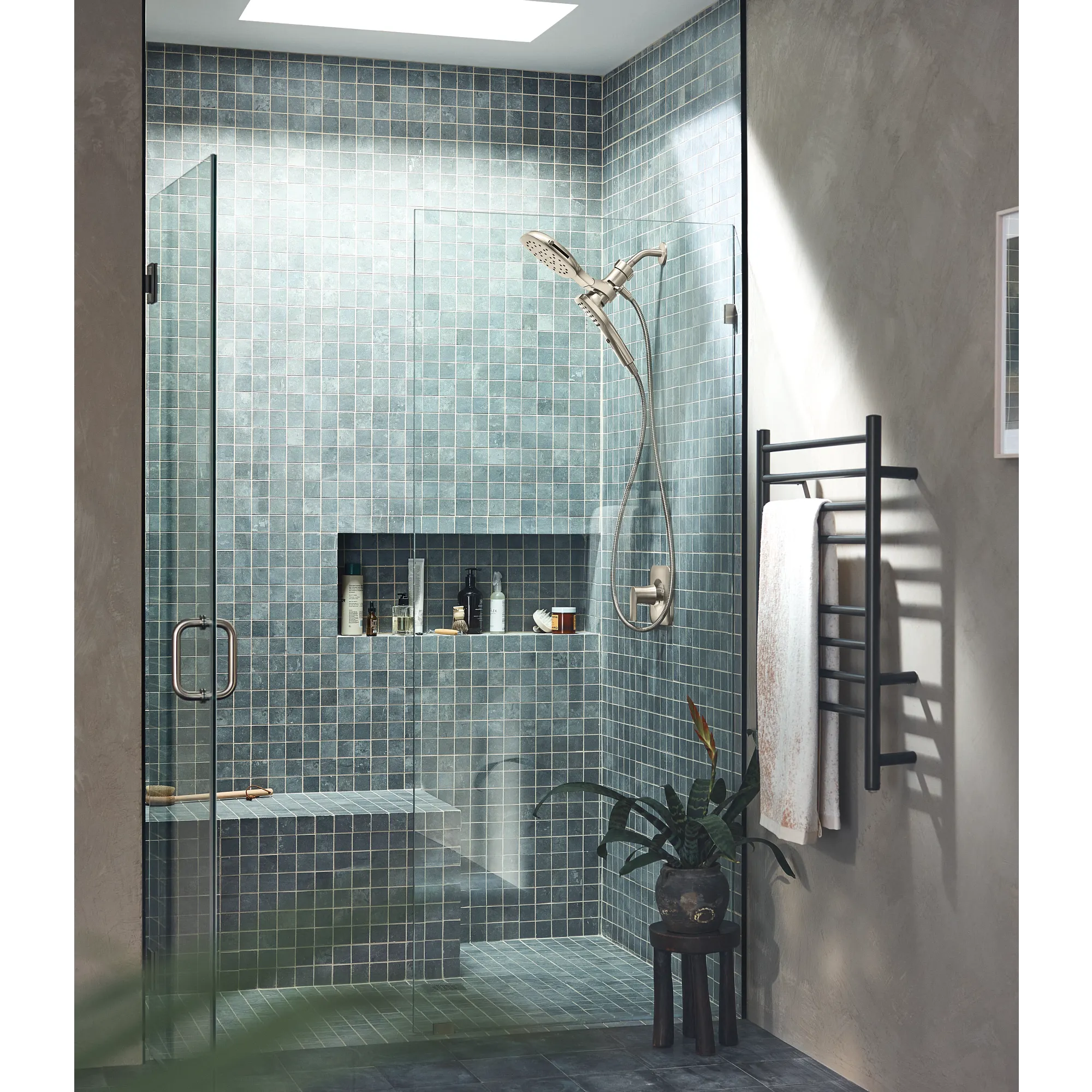 Verso Combination Shower With Infiniti Dial - Image 10