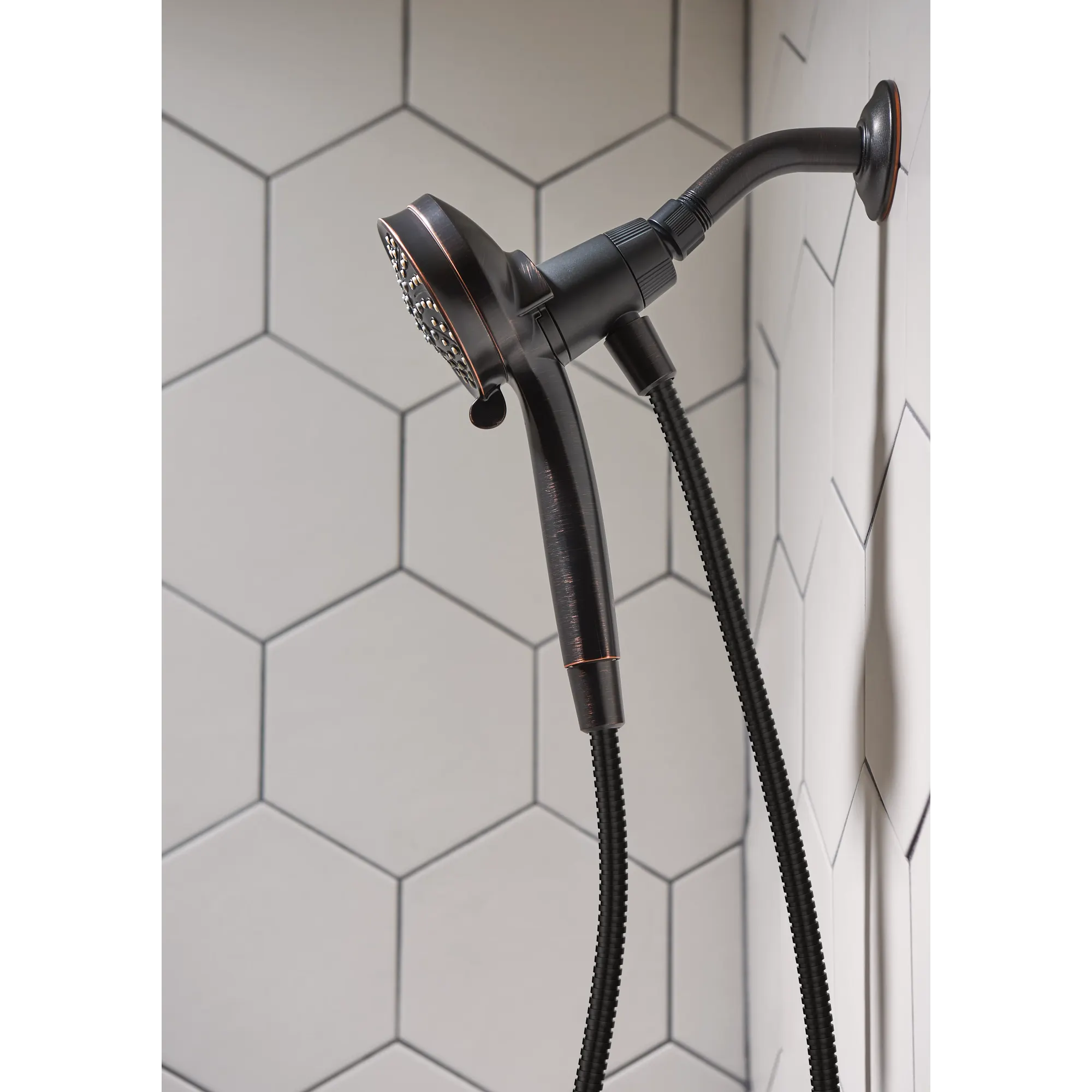 Attract With Magnetix Handheld Shower - Image 37