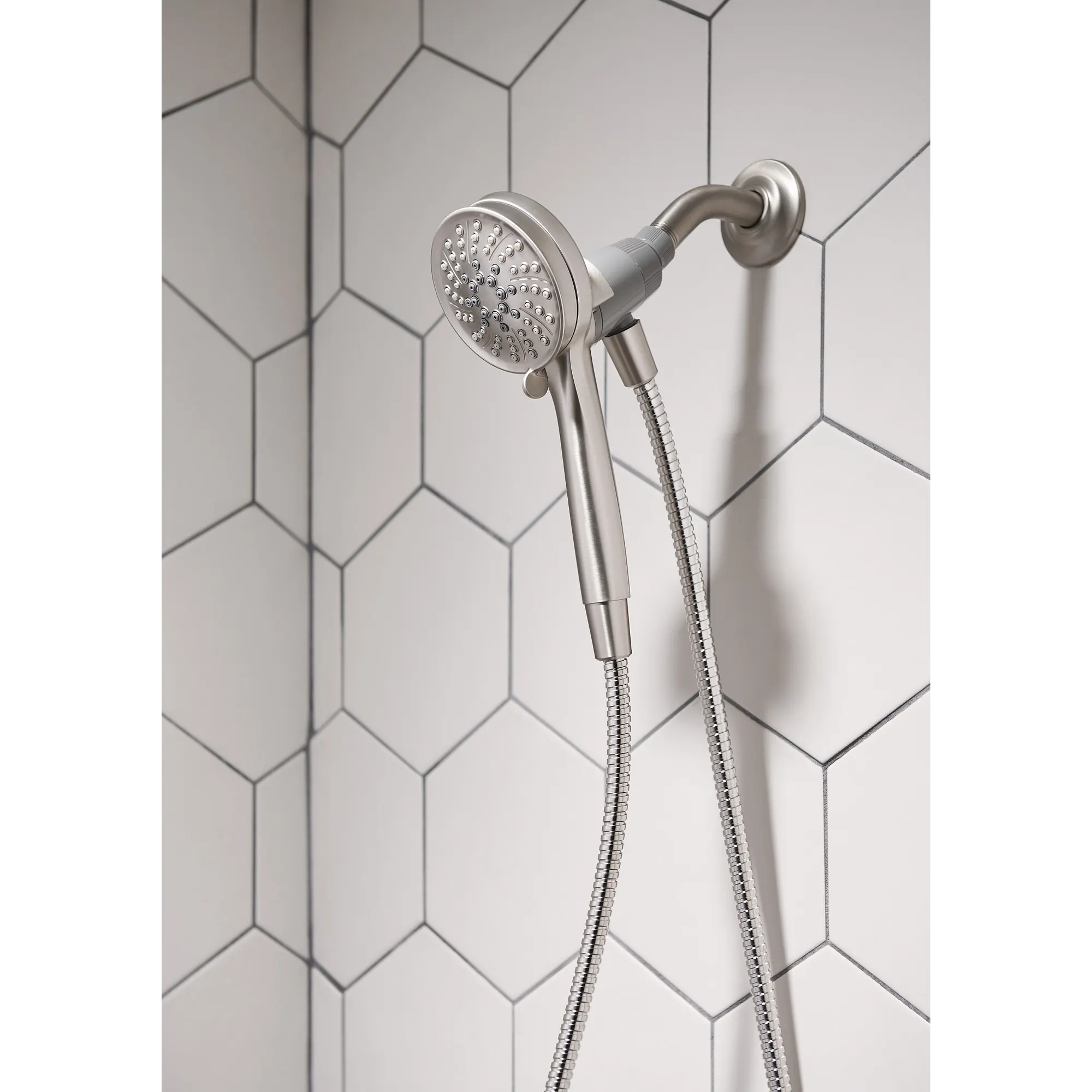 Attract With Magnetix Handheld Shower - Image 46