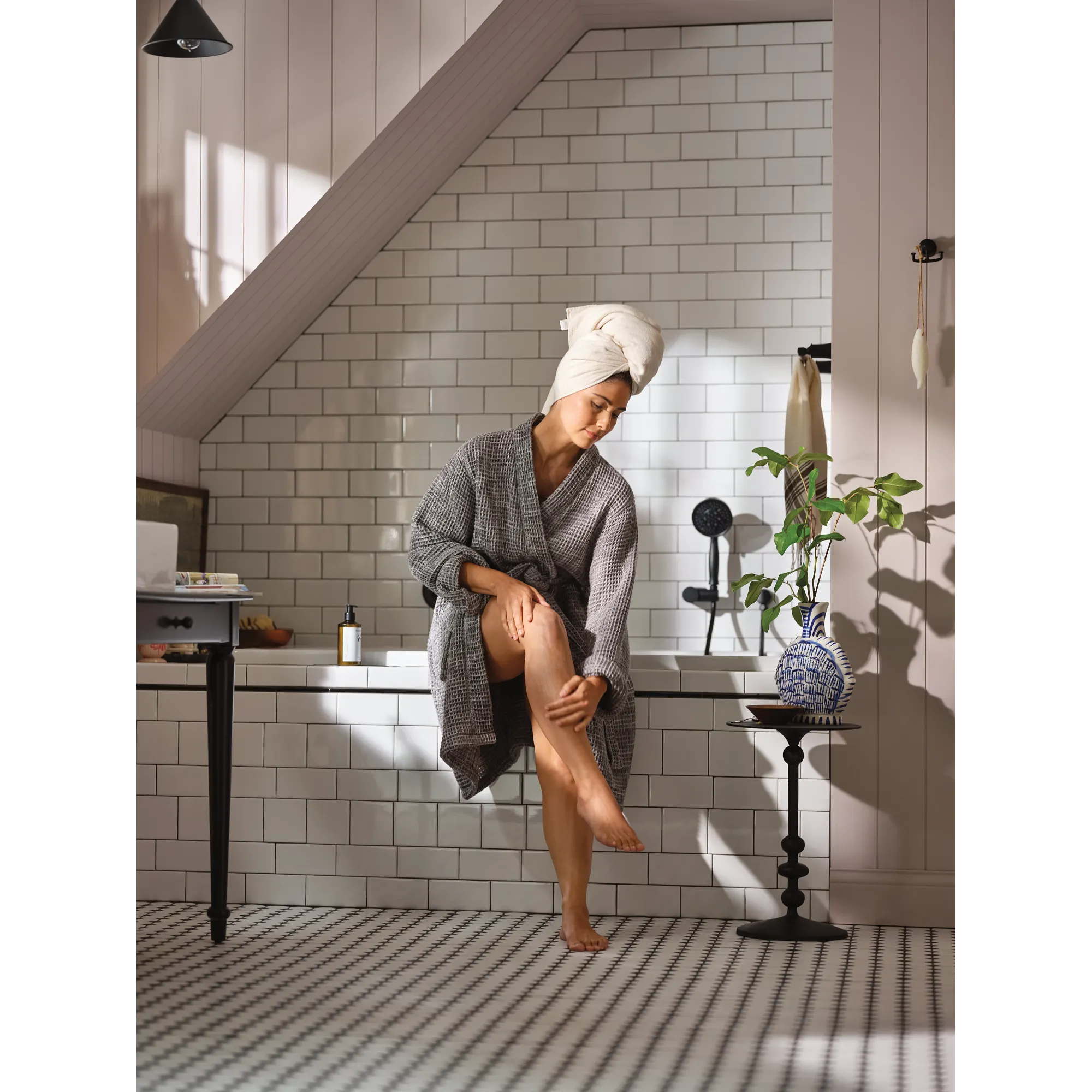 Moen Eco-Performance Handheld Shower - Image 11