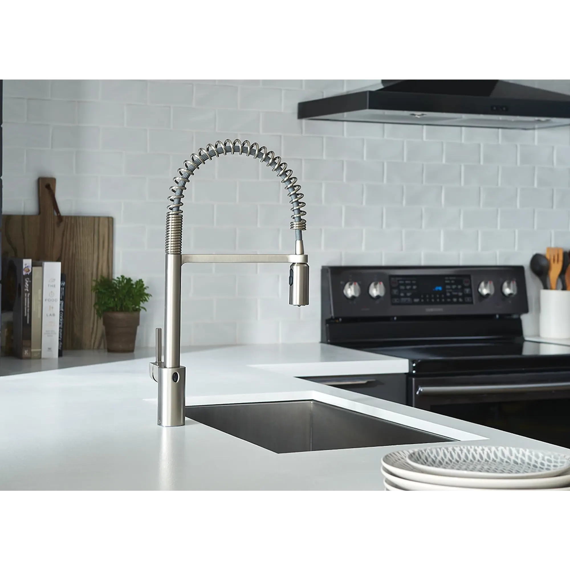 Align MotionSense Wave One-Handle Pre-Rinse Spring Touchless Kitchen Faucet - Image 12