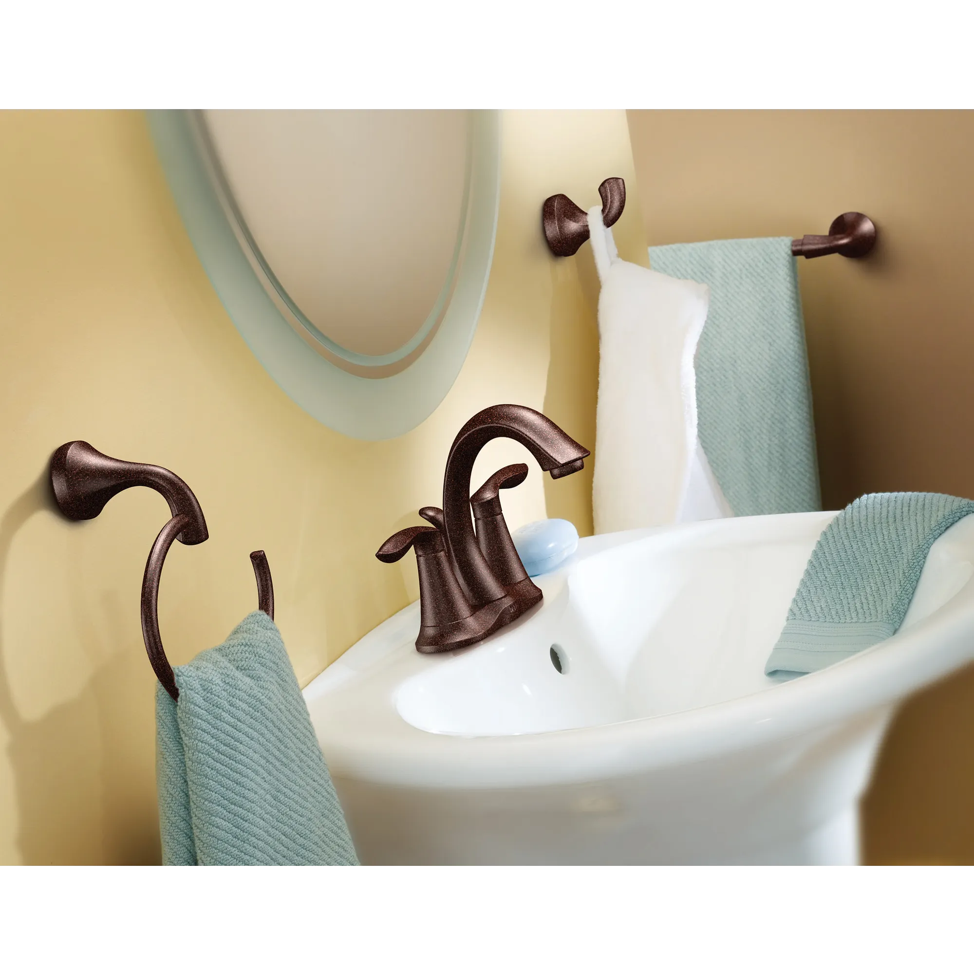 Eva Two-handle Centerset Bathroom Sink Faucet - Image 9