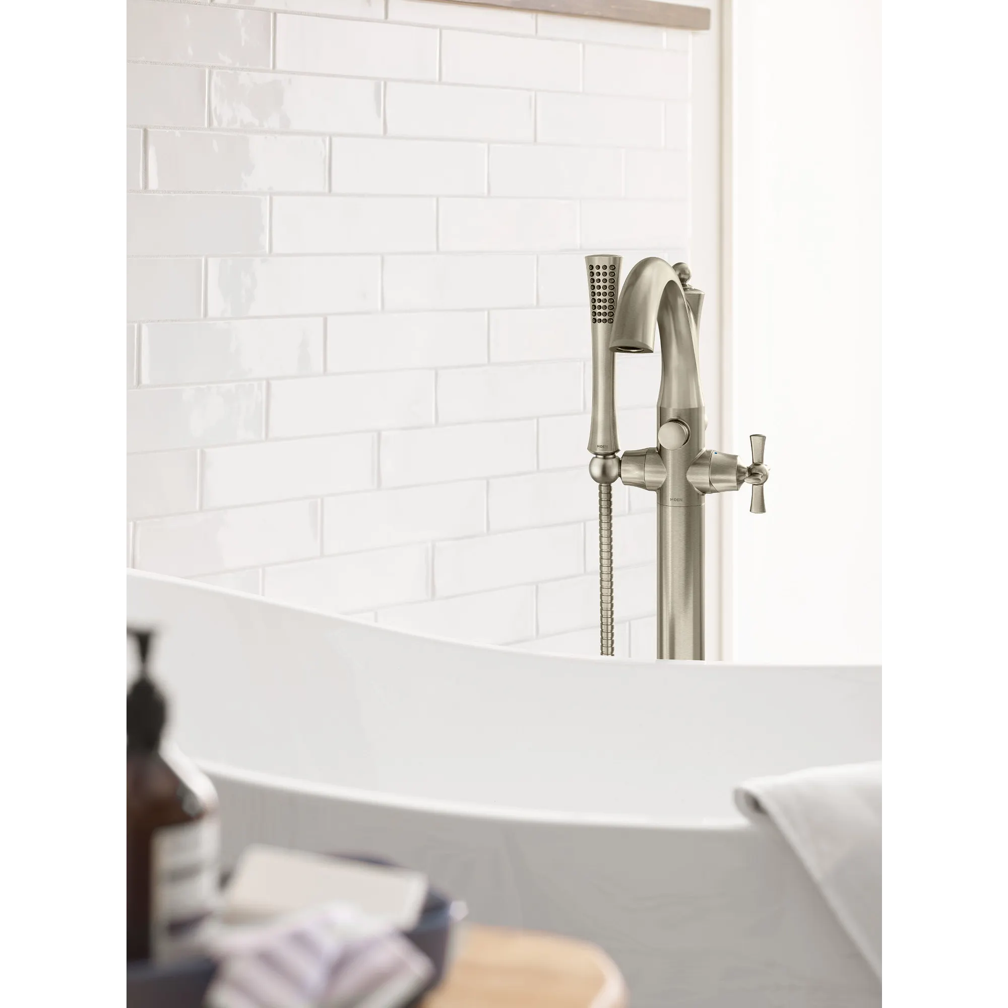 Wynford Chrome one-handle tub filler includes hand shower - Image 12