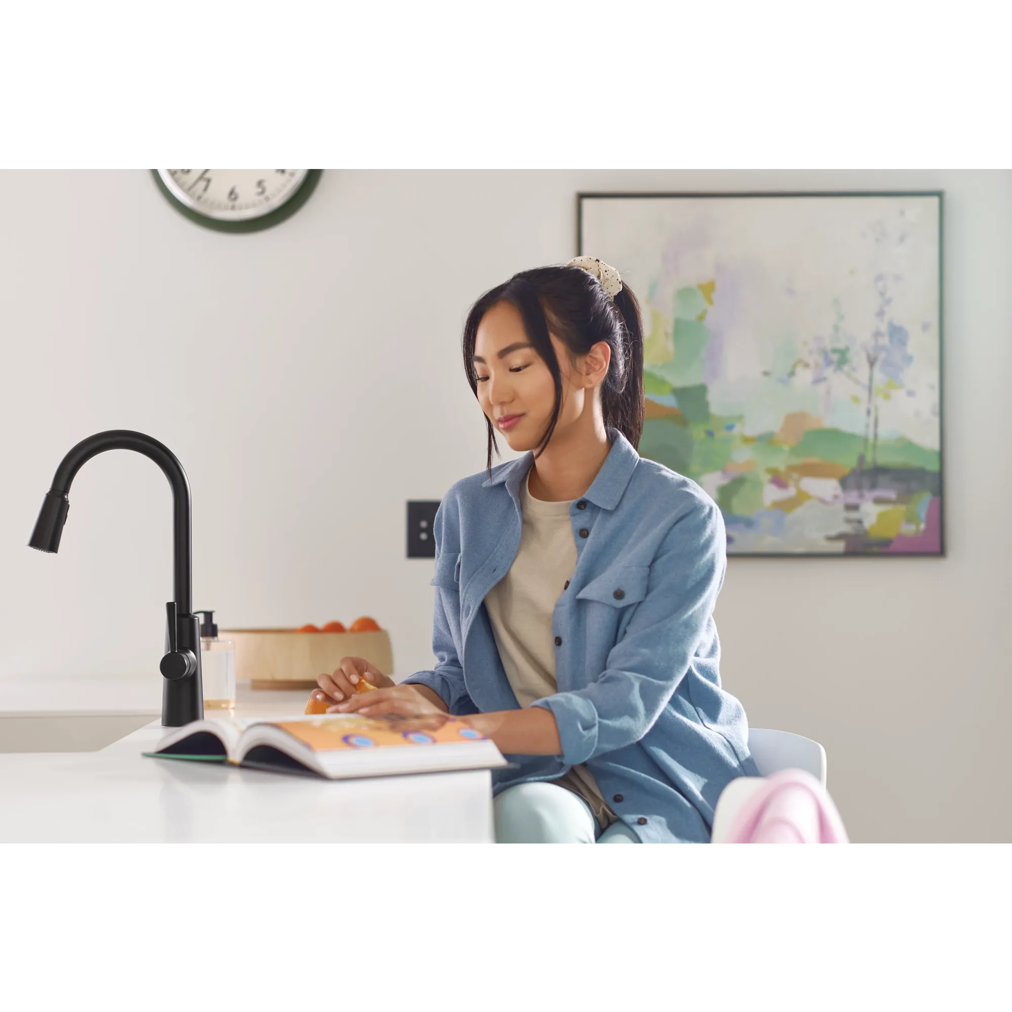 Riley MotionSense Wave One-Handle Pulldown Touchless Kitchen Faucet - Image 28