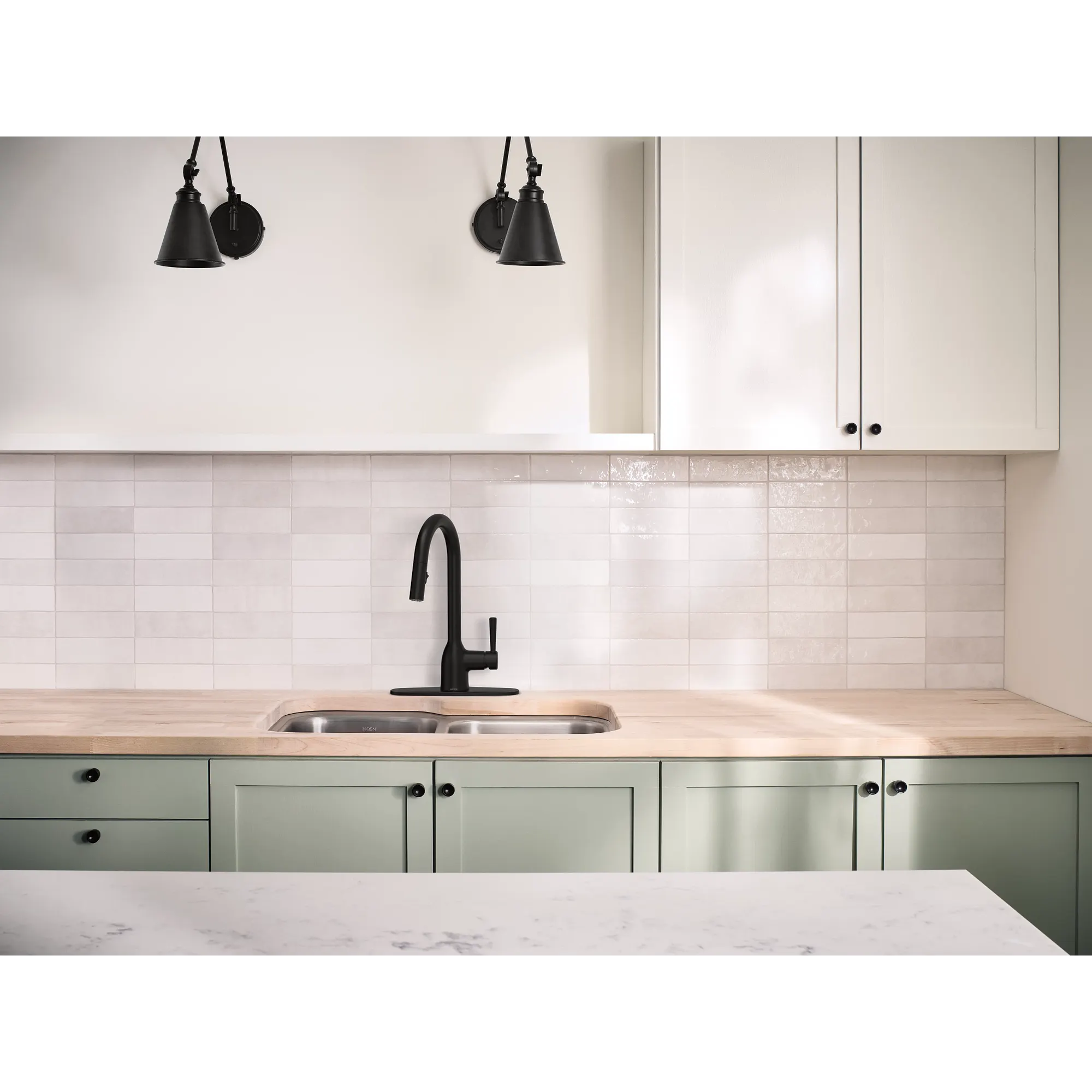 Chateau Matte black one-handle kitchen faucet - Image 2