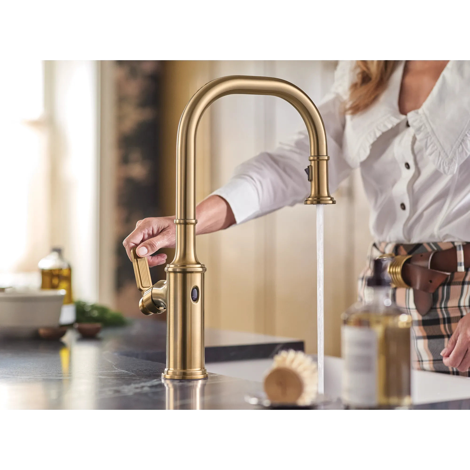 Smyth MotionSense Wave One-Handle Pulldown Touchless Kitchen Faucet - Image 21