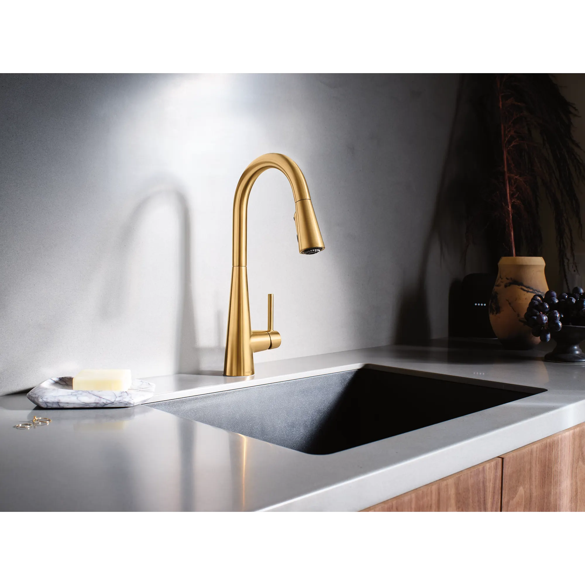 Sleek One-Handle High Arc Pulldown Kitchen Faucet - Image 35
