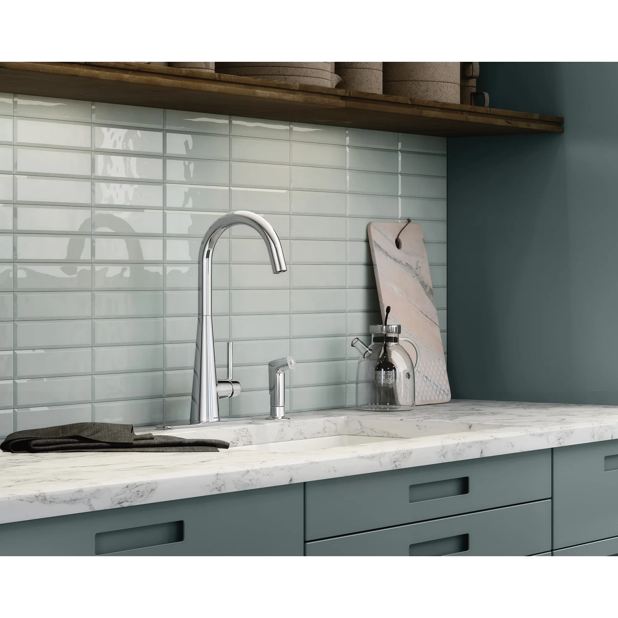 Sleek Chrome One-Handle Kitchen Faucet - Image 5