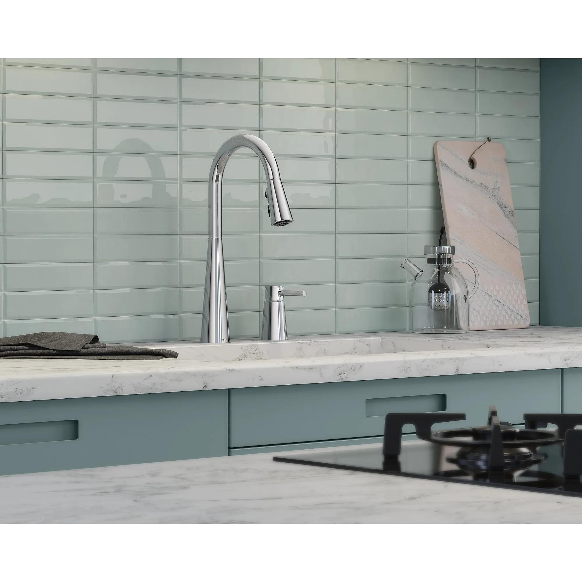 Sleek One-Handle Pulldown Kitchen Faucet - Image 4