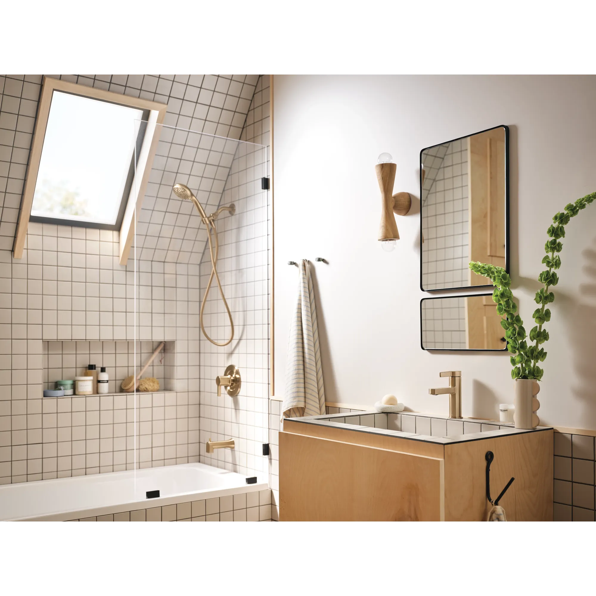 Beric Chrome Posi-Temp(R) tub/shower - Image 32