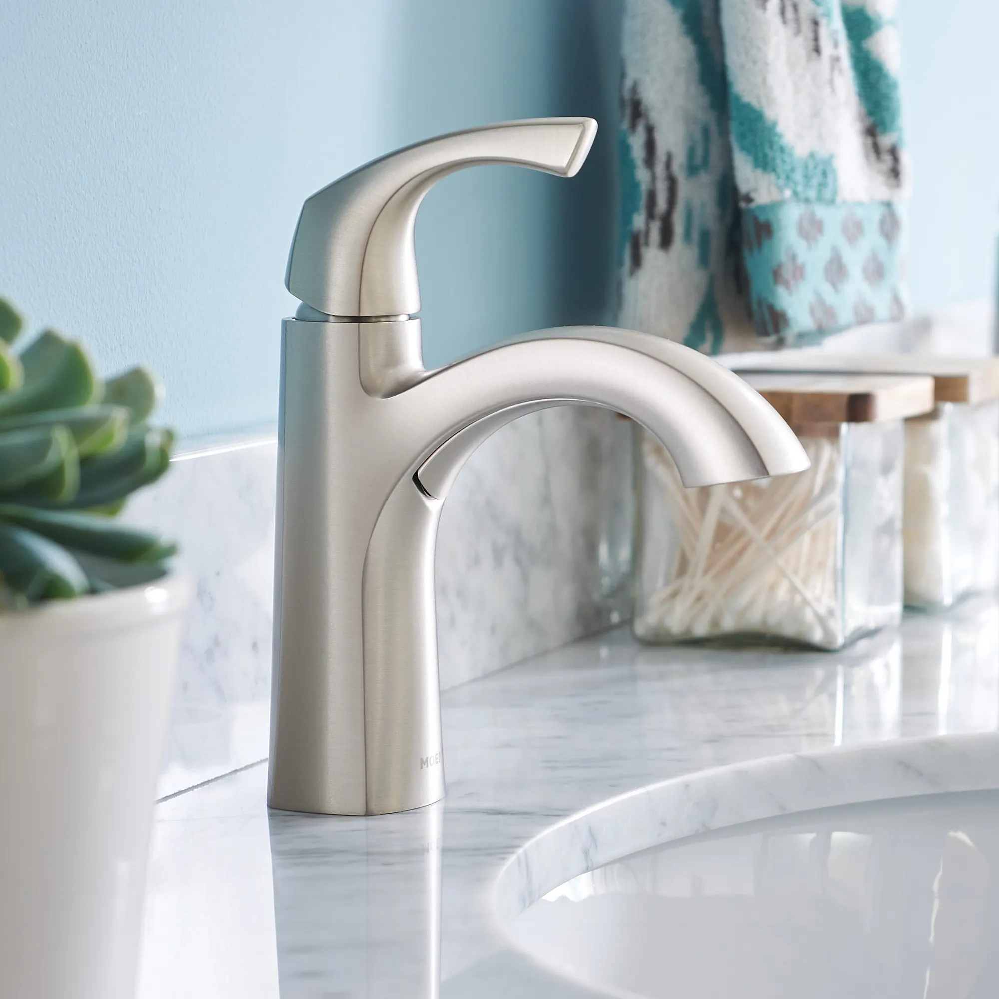 Lindor One-handle Bathroom Sink Faucet - Image 12