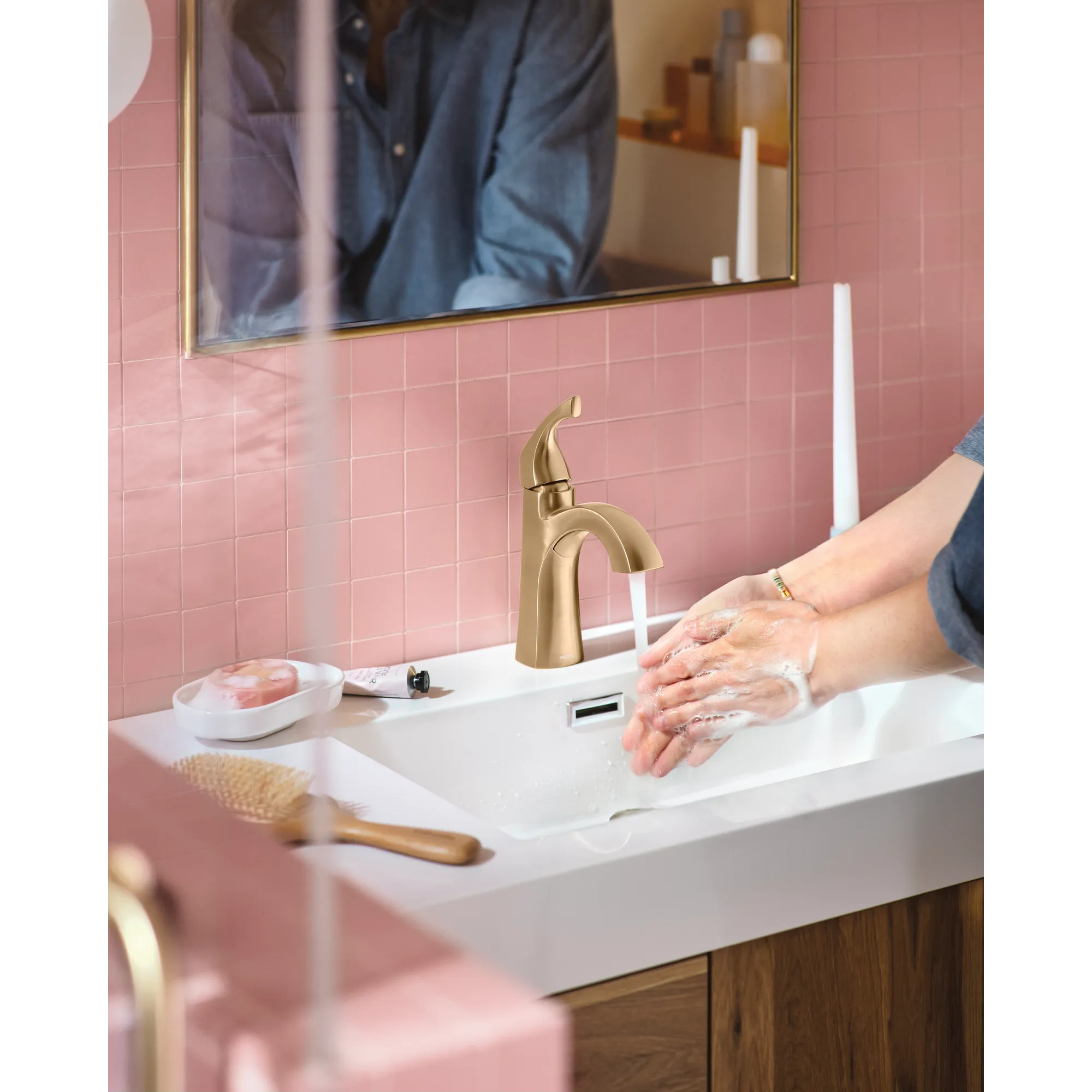 Lindor One-handle Bathroom Sink Faucet - Image 24