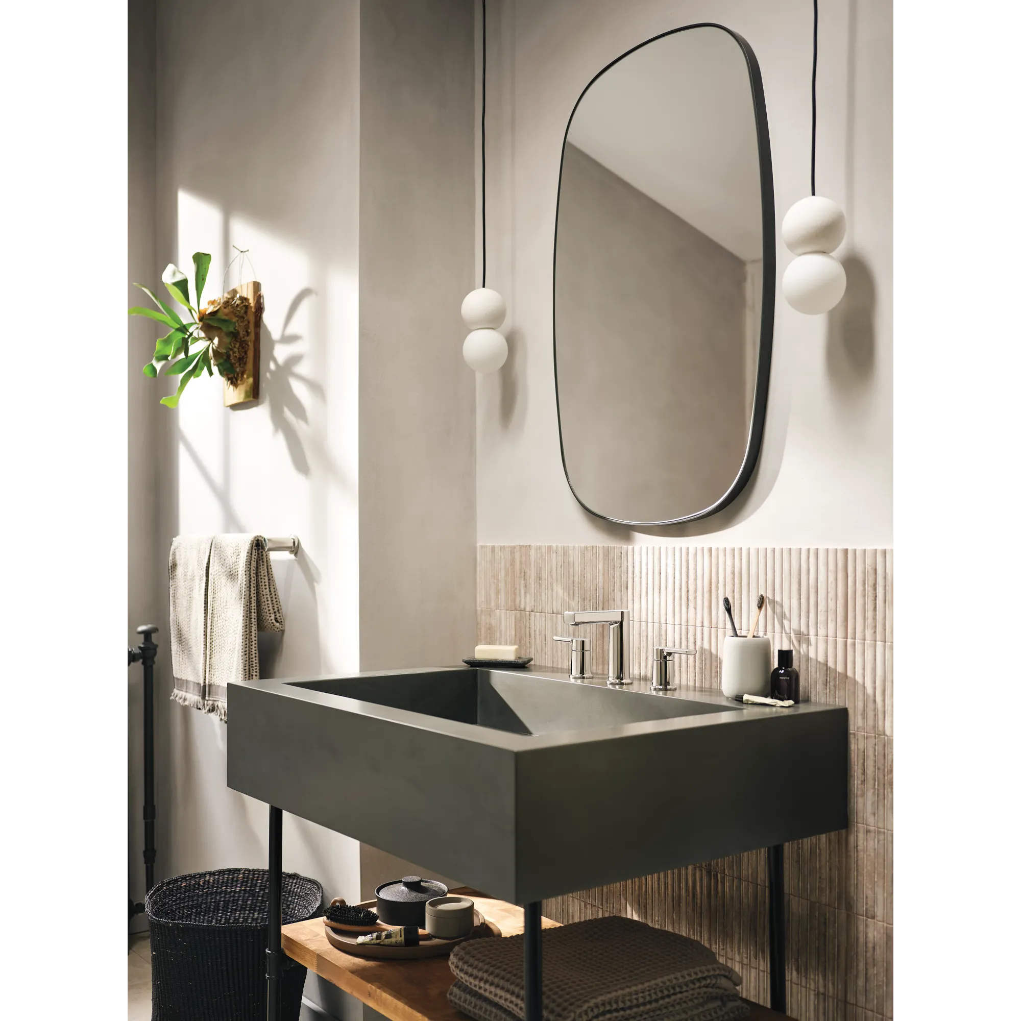Rinza Two-Handle Widespread Bathroom Sink Faucet - Image 18