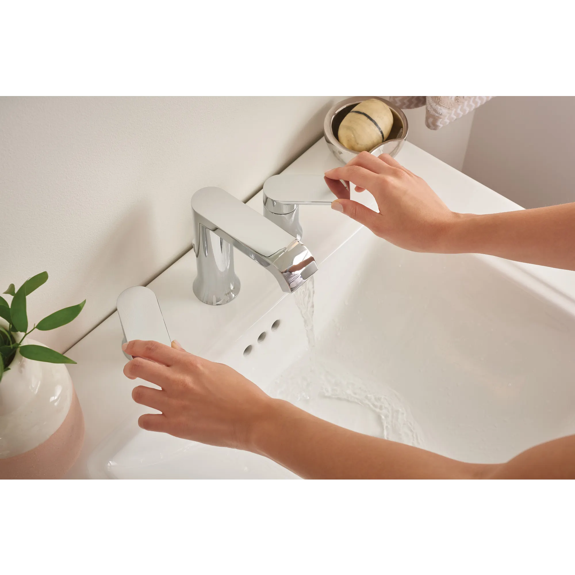 Genta Chrome Two-Handle Bathroom Faucet - Image 8