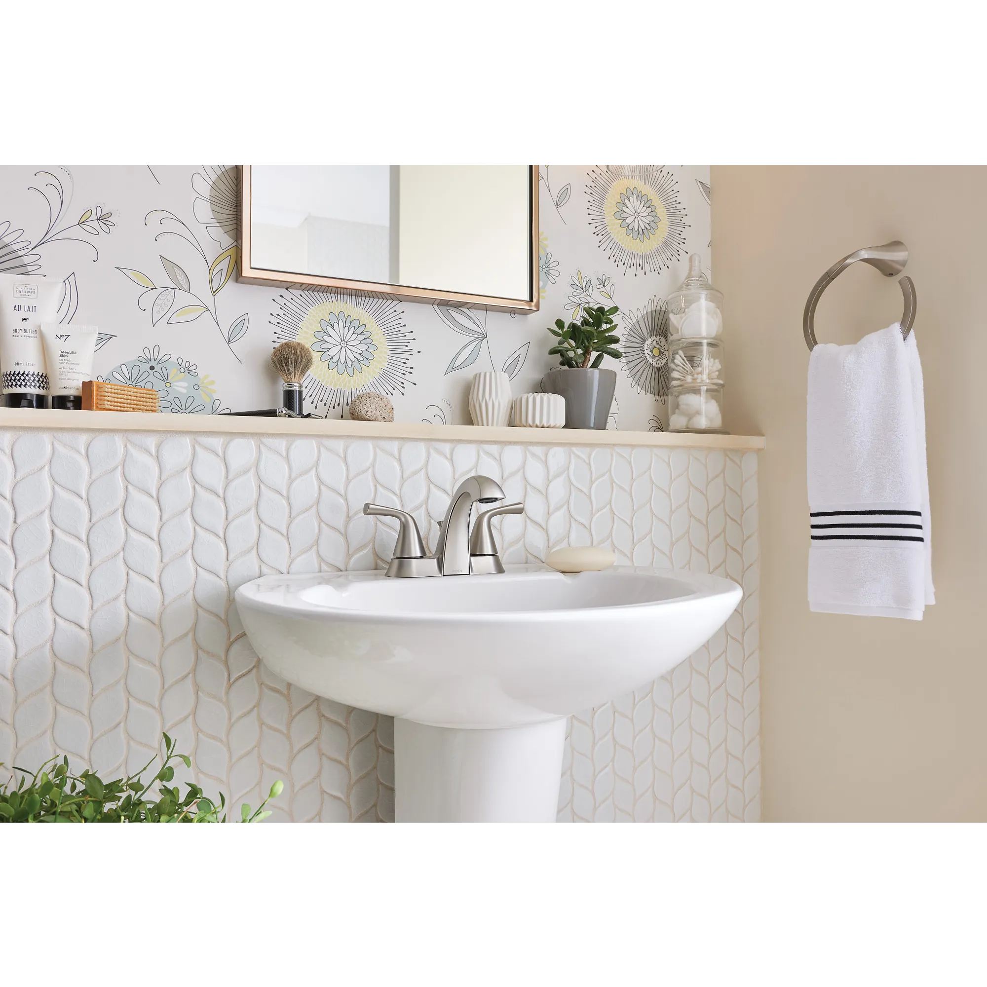 Haber Two-handle Centerset Bathroom Sink Faucet - Image 7