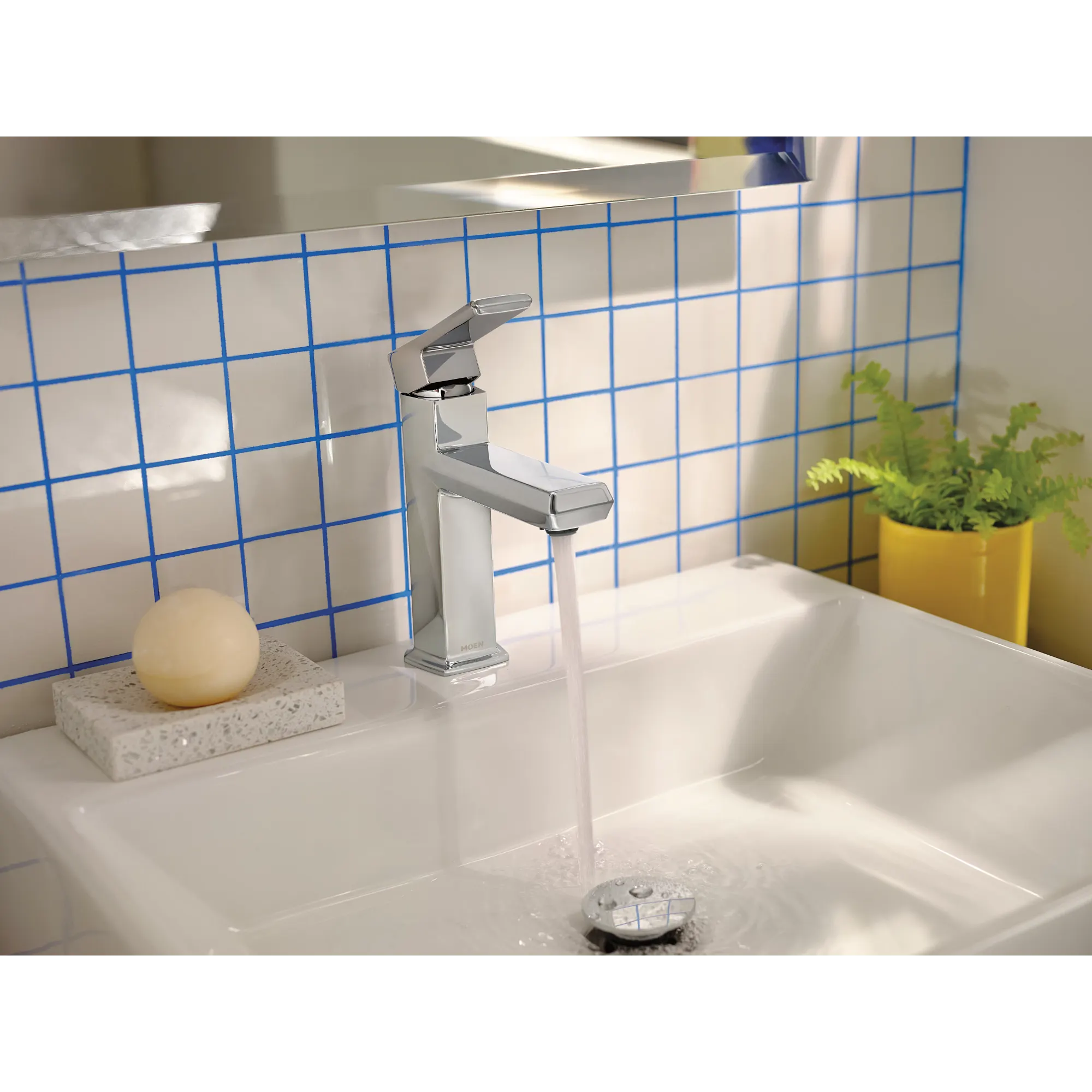 Neese One-handle Bathroom Sink Faucet - Image 4