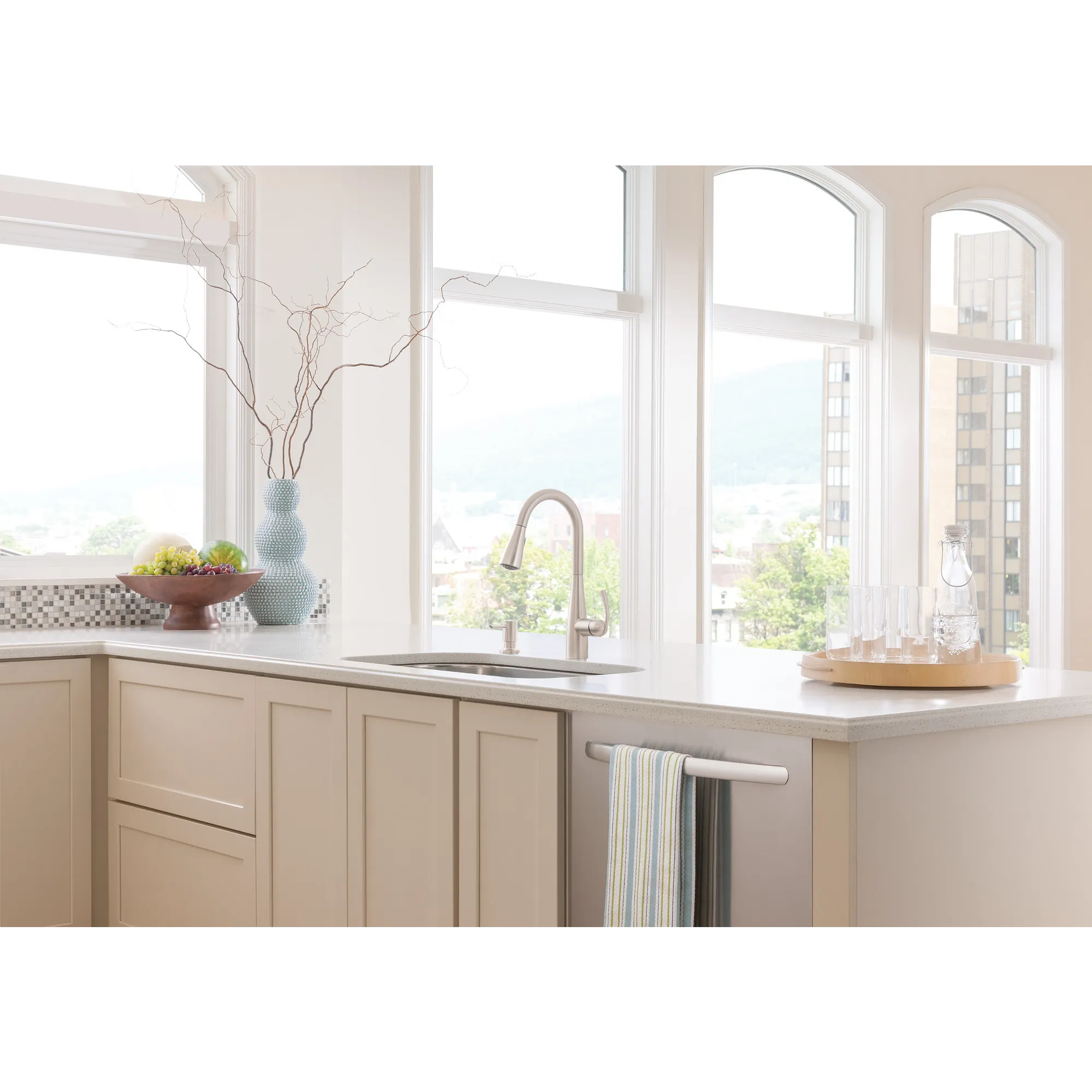 Essie One-Handle Pulldown Kitchen Faucet - Image 33