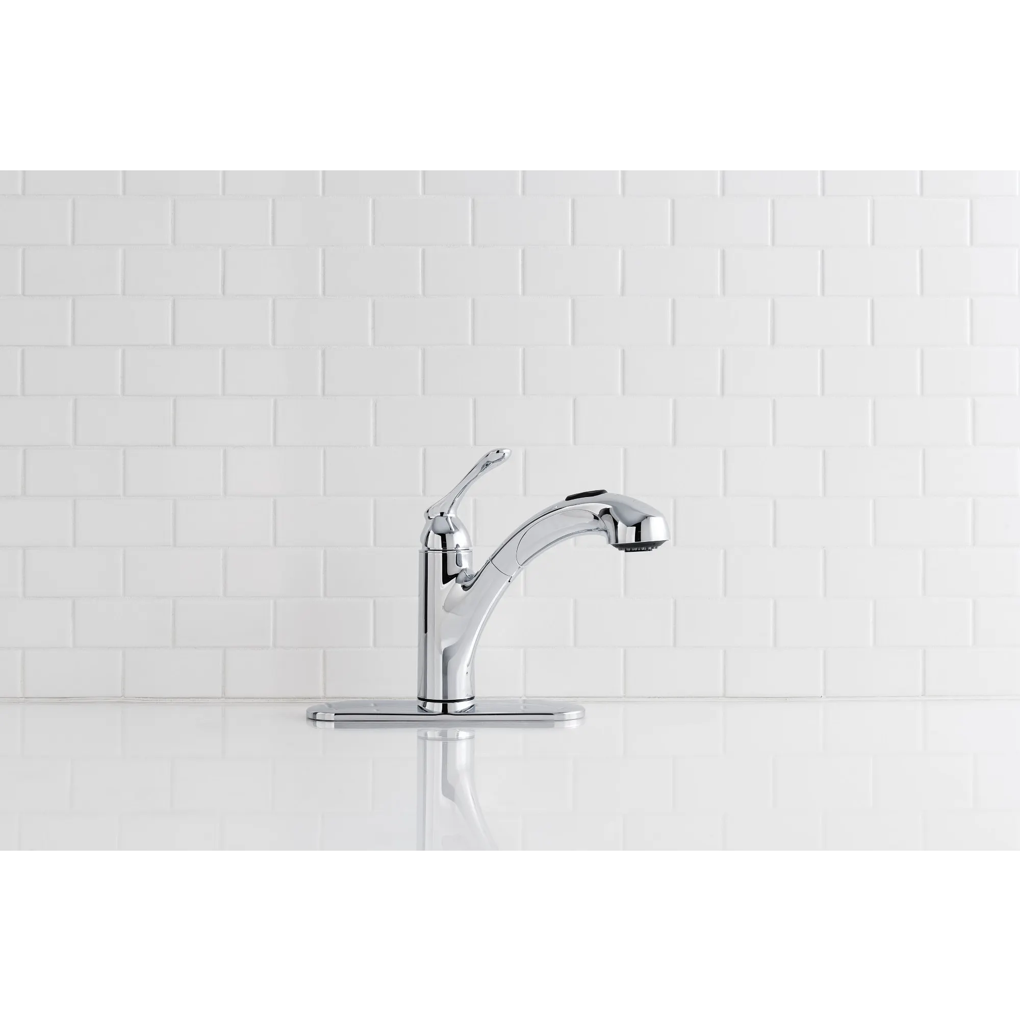 Banbury One-Handle Pullout Kitchen Faucet - Image 7
