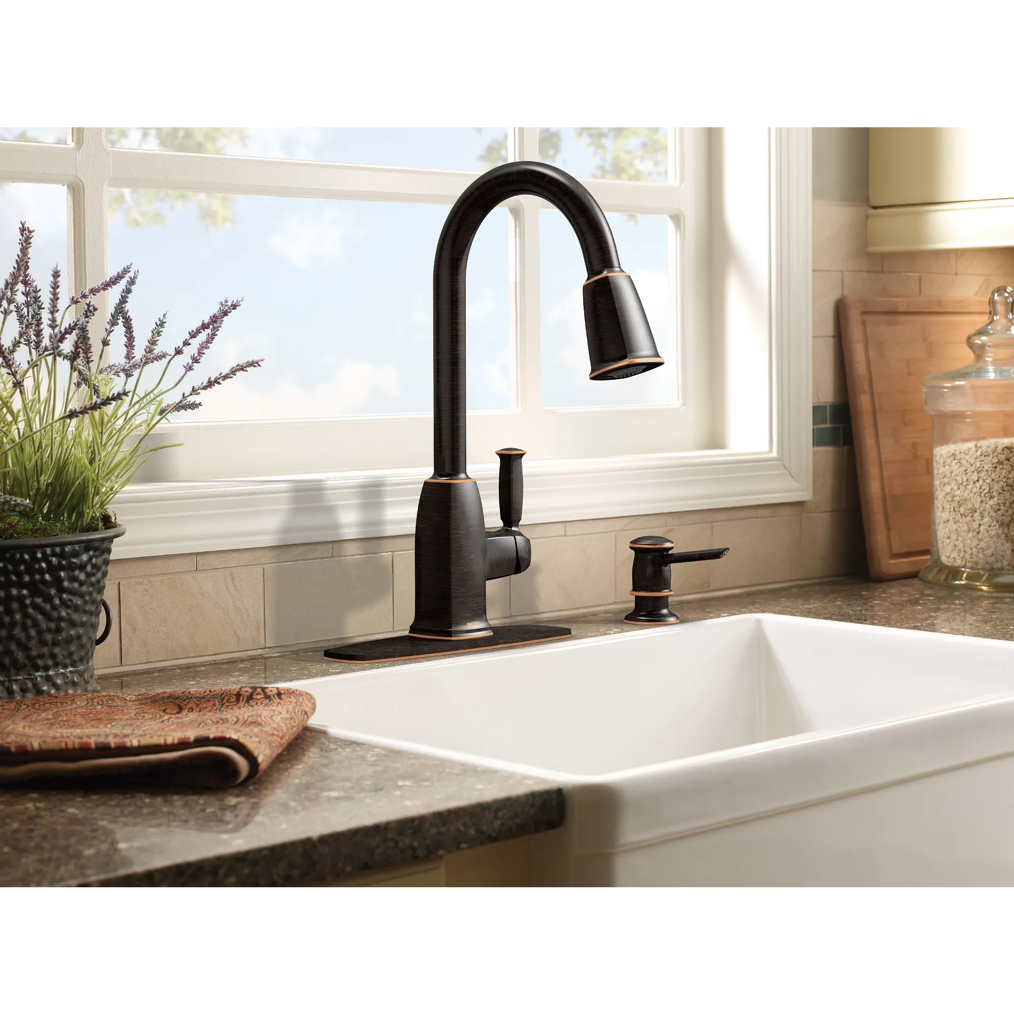 Wellsley One-handle High Arc Pulldown Kitchen Faucet - Image 4