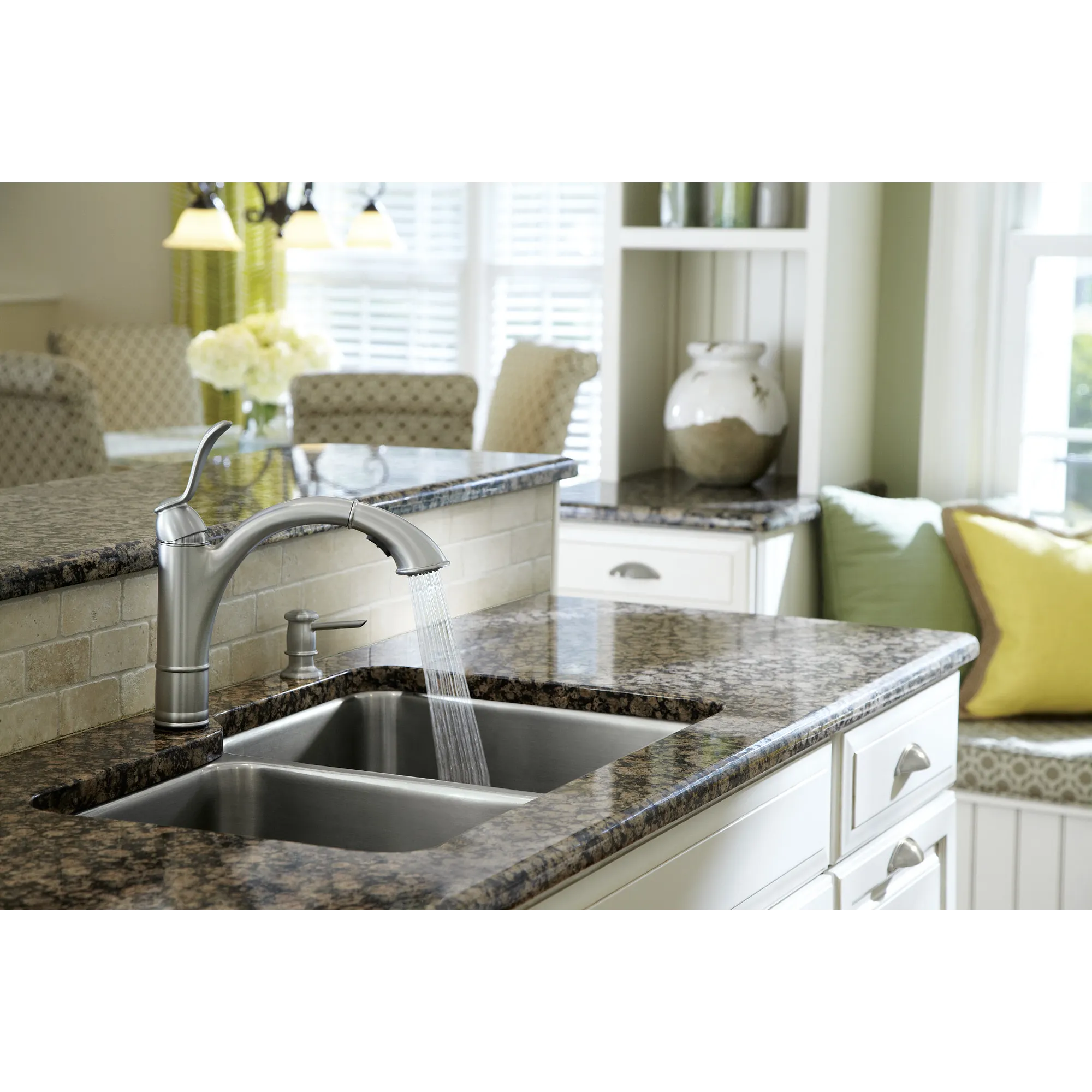 Walden Chrome One-Handle Low Arc Pullout Kitchen Faucet - Image 9