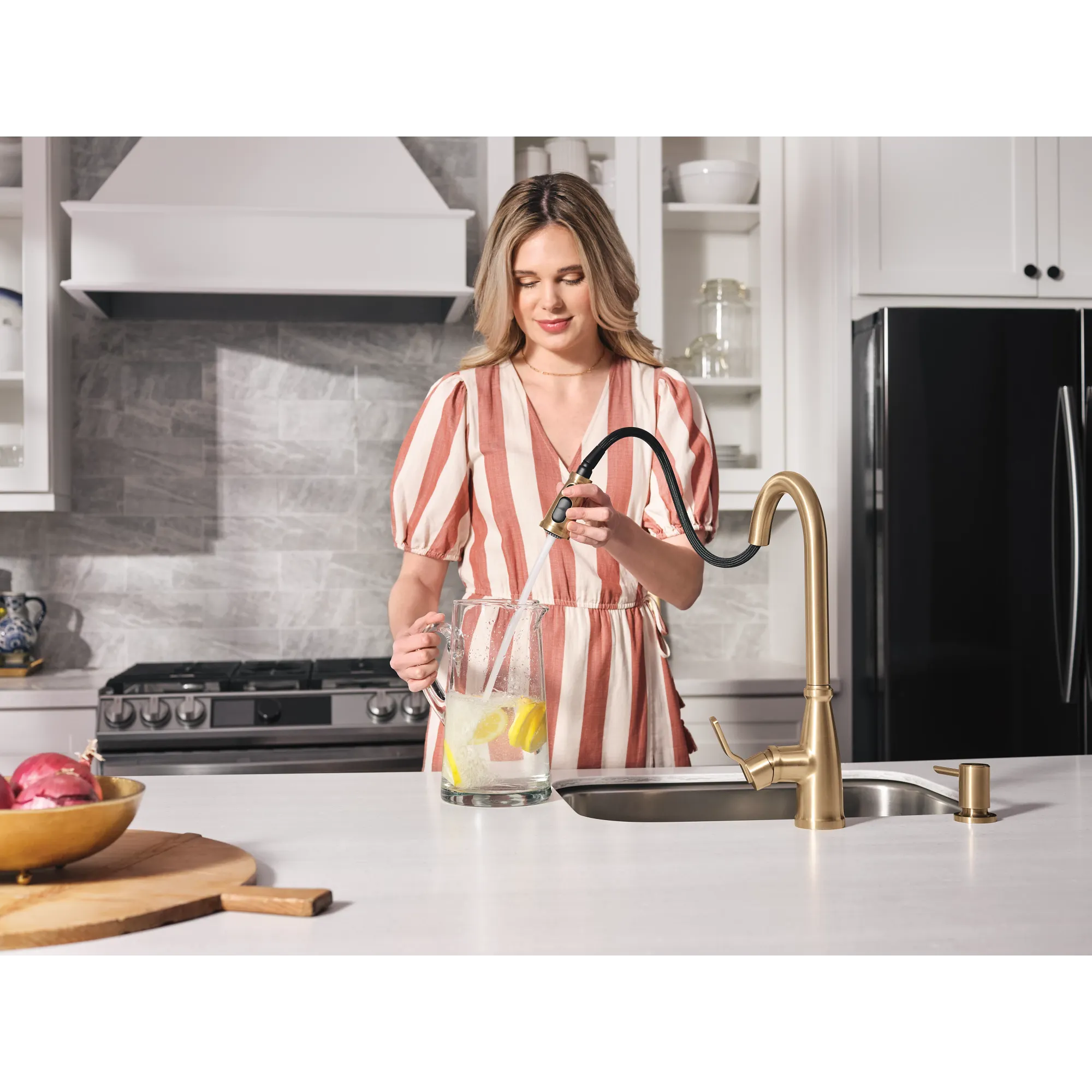 Nolia One-Handle High Arc Pulldown Kitchen Faucet - Image 29
