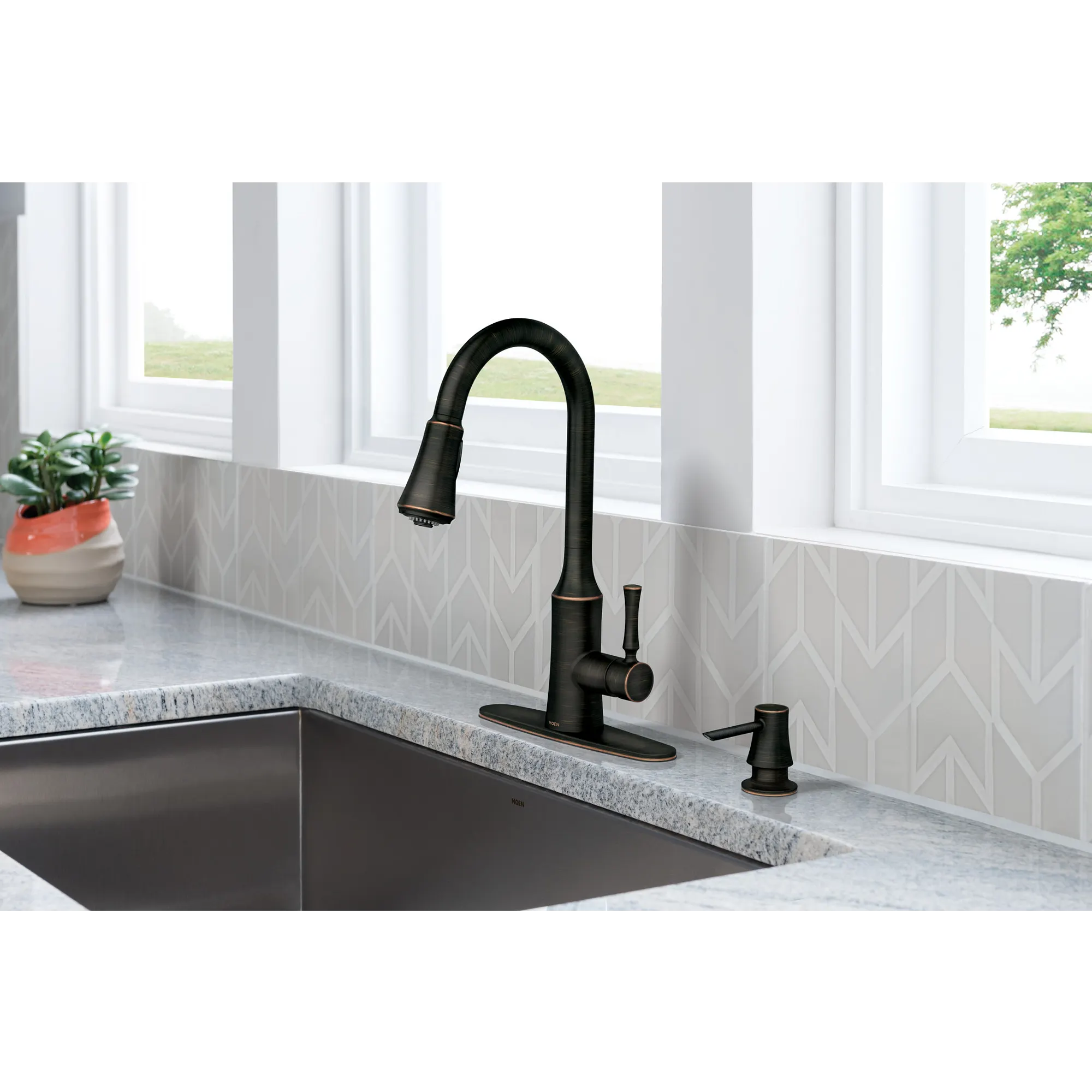 Venango Chrome One-Handle High Arc Pulldown Kitchen Faucet - Image 14