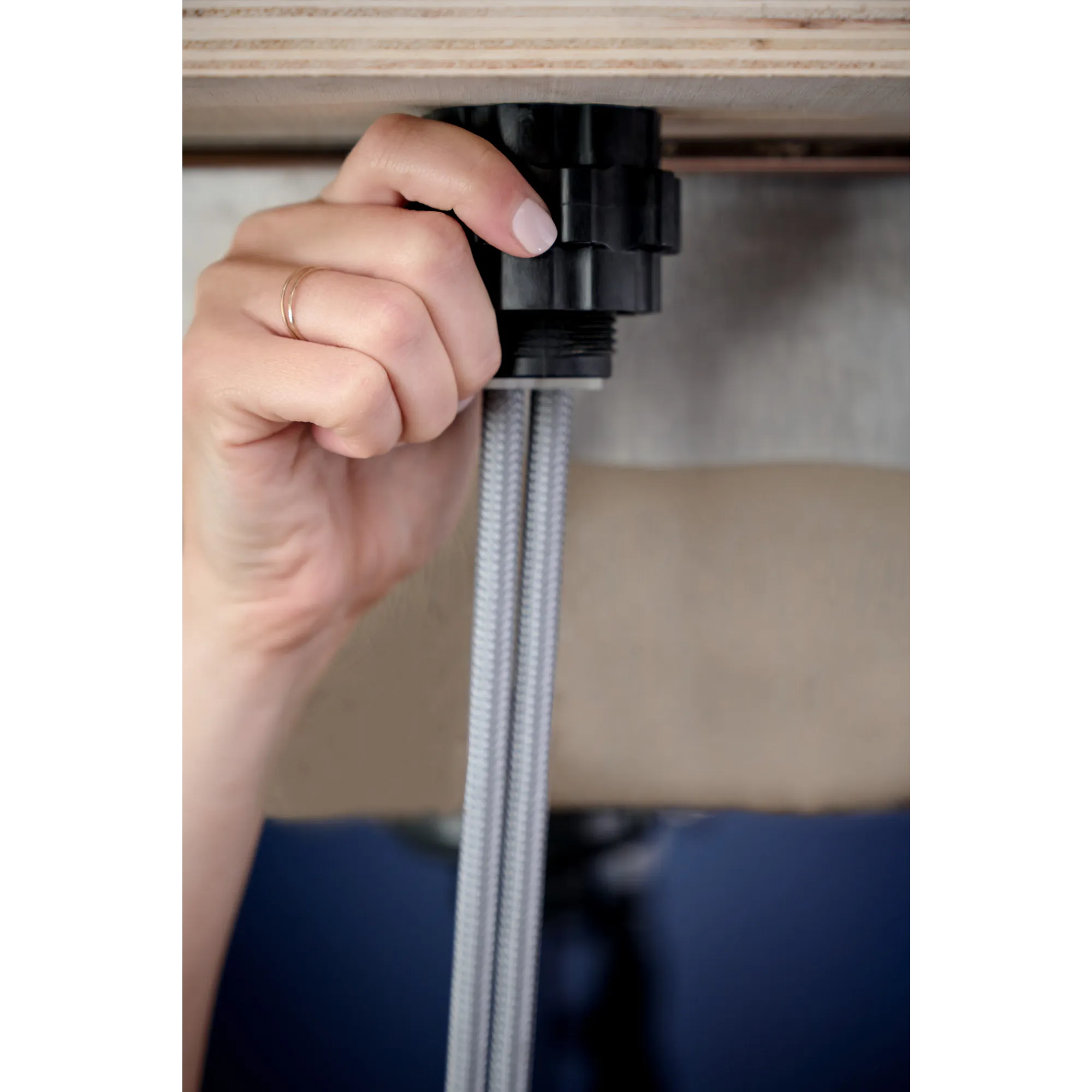 Adler One-handle Kitchen Faucet - Image 6