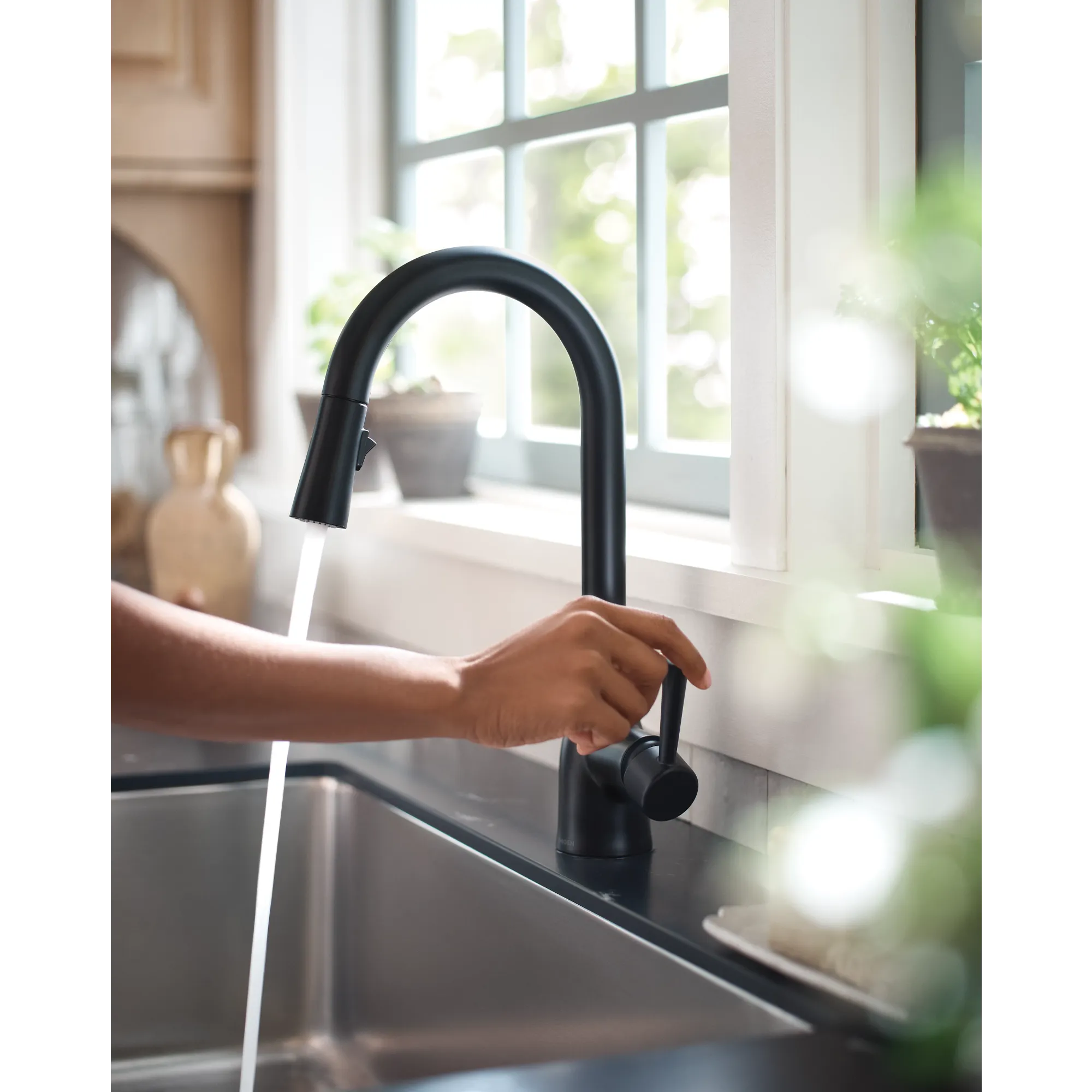 Adler MotionSense Wave One-Handle Pulldown Touchless Kitchen Faucet - Image 14