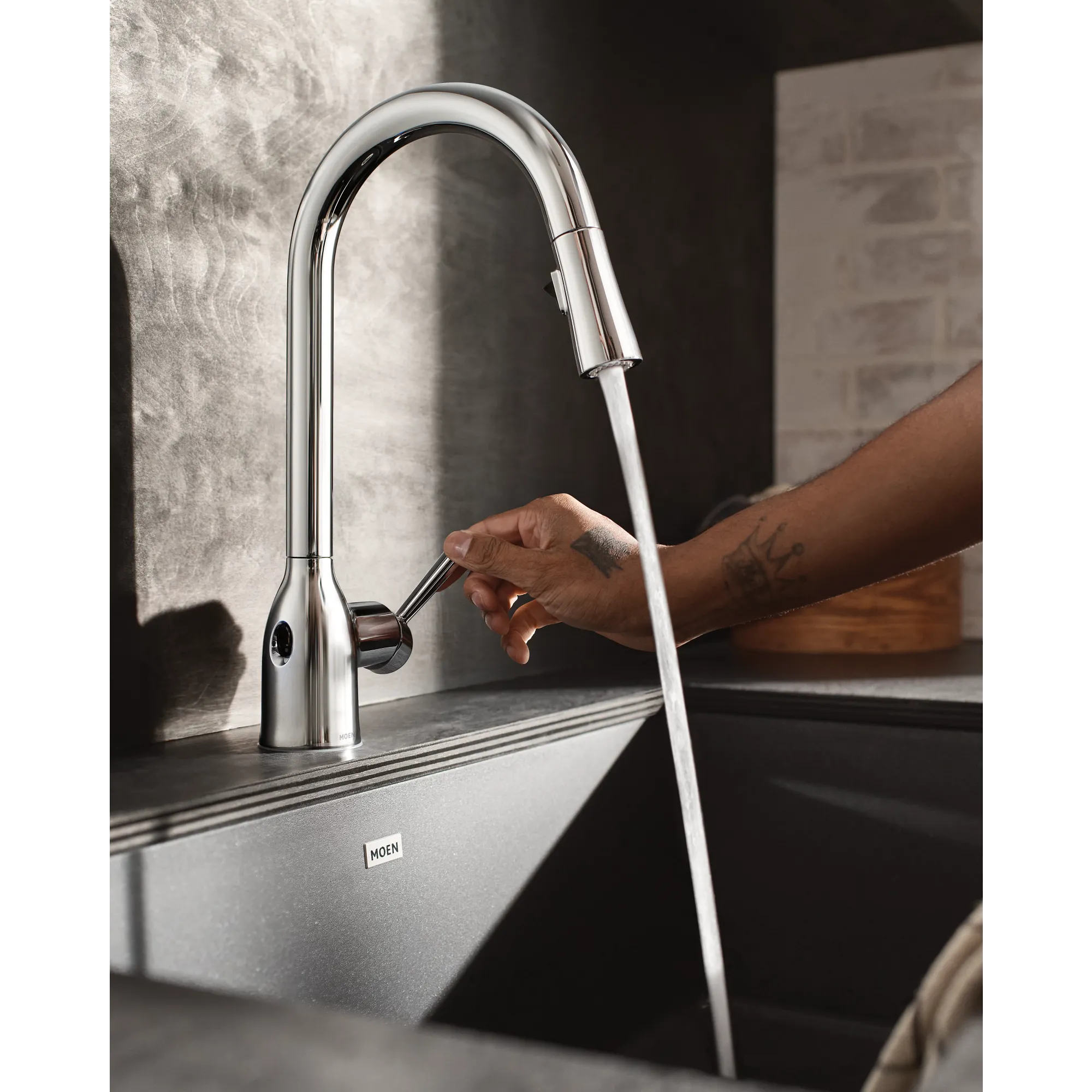 Adler MotionSense Wave One-Handle Pulldown Touchless Kitchen Faucet - Image 8