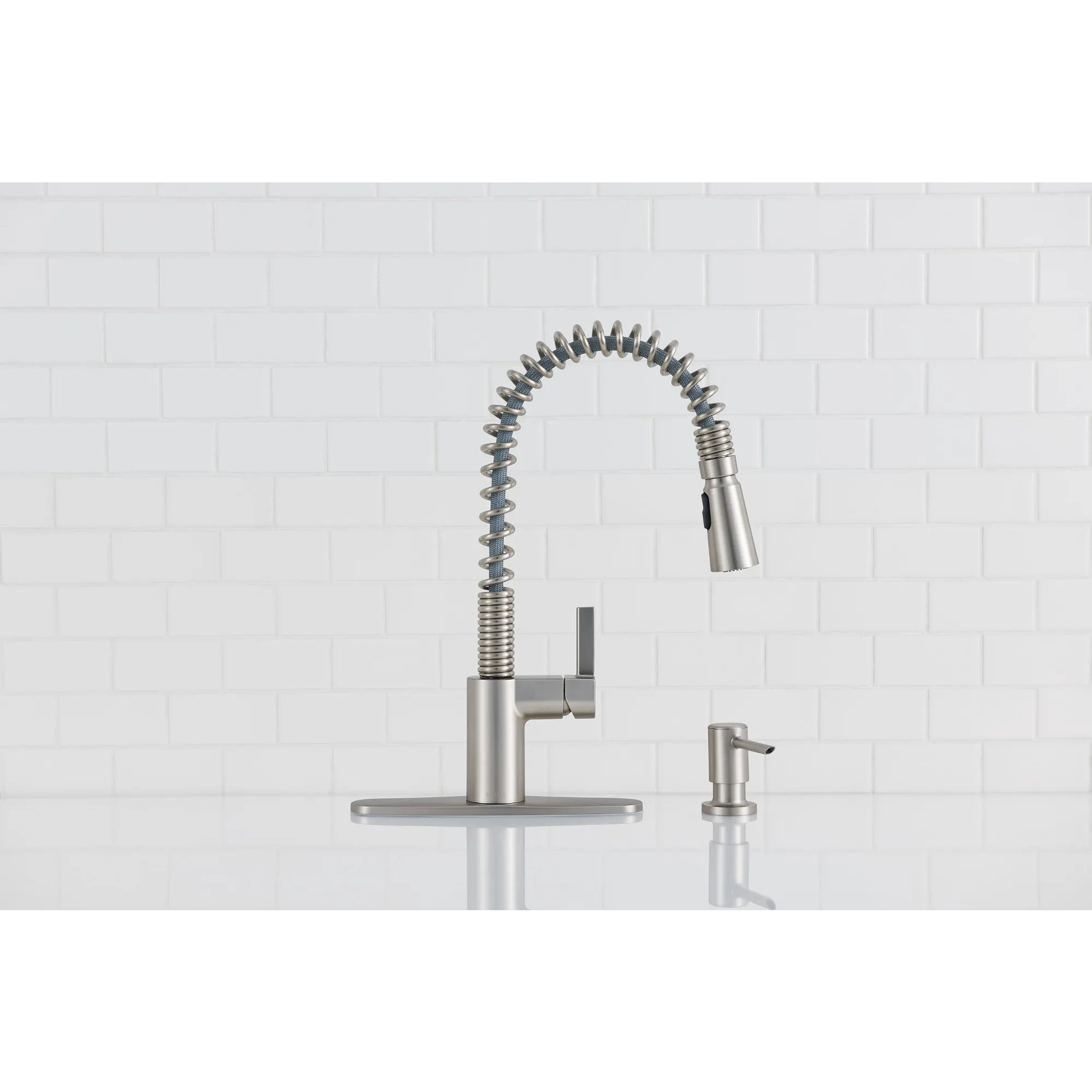 Irvine Chrome One-Handle High Arc Pulldown Kitchen Faucet - Image 27
