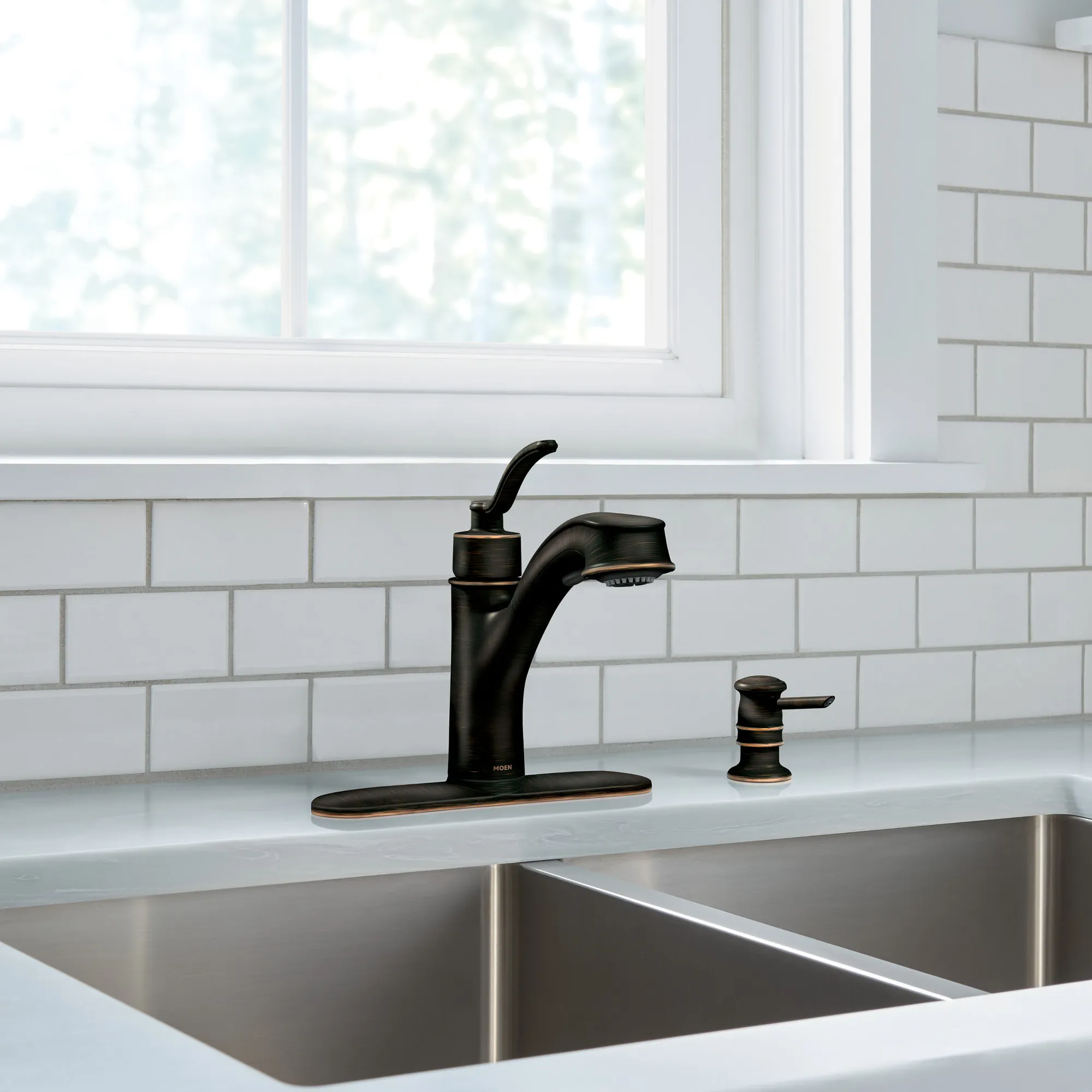 Marbrook One-Handle High Arc Pullout Kitchen Faucet - Image 5