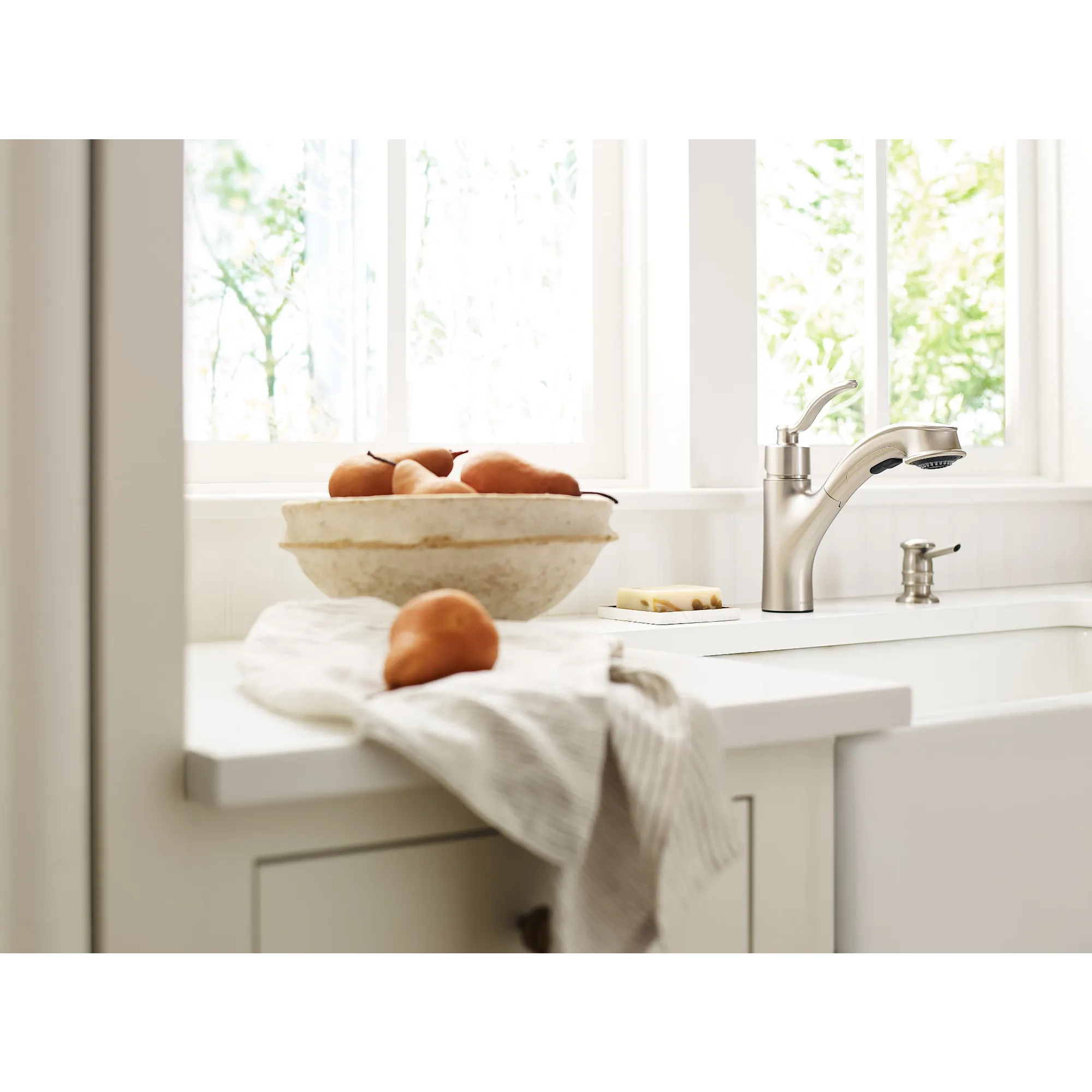 Marbrook One-Handle High Arc Pullout Kitchen Faucet - Image 9