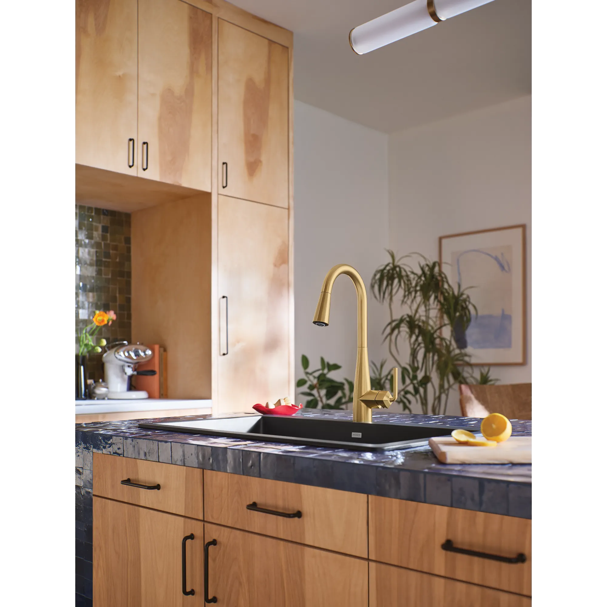 Maureen Chrome one-handle high arc pulldown kitchen faucet - Image 46