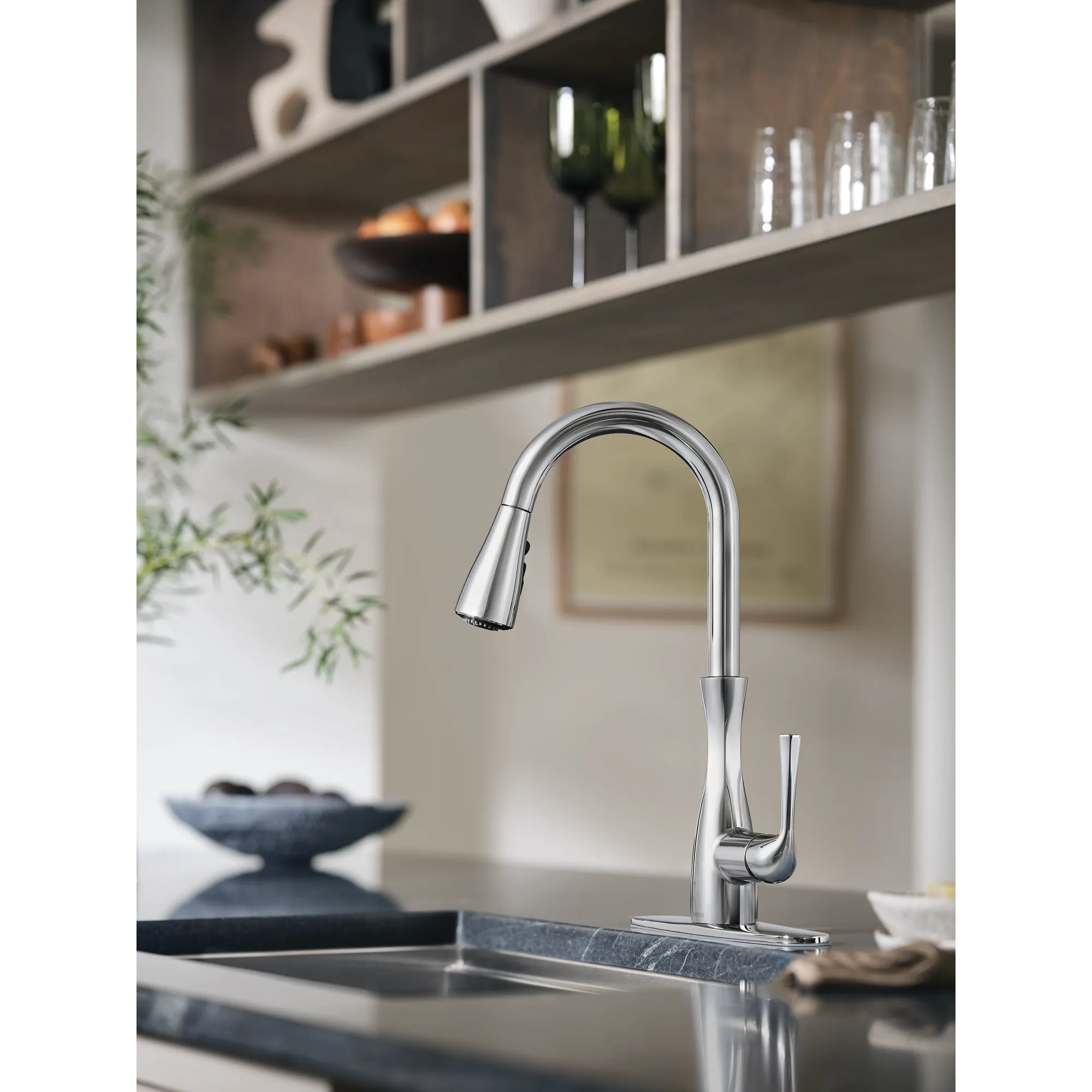 Arlia Chrome one-handle high arc pulldown kitchen faucet - Image 10