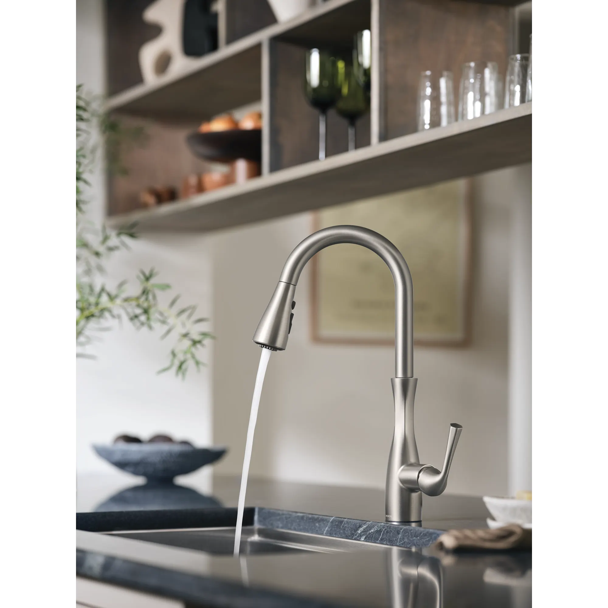 Arlia Chrome one-handle high arc pulldown kitchen faucet - Image 38