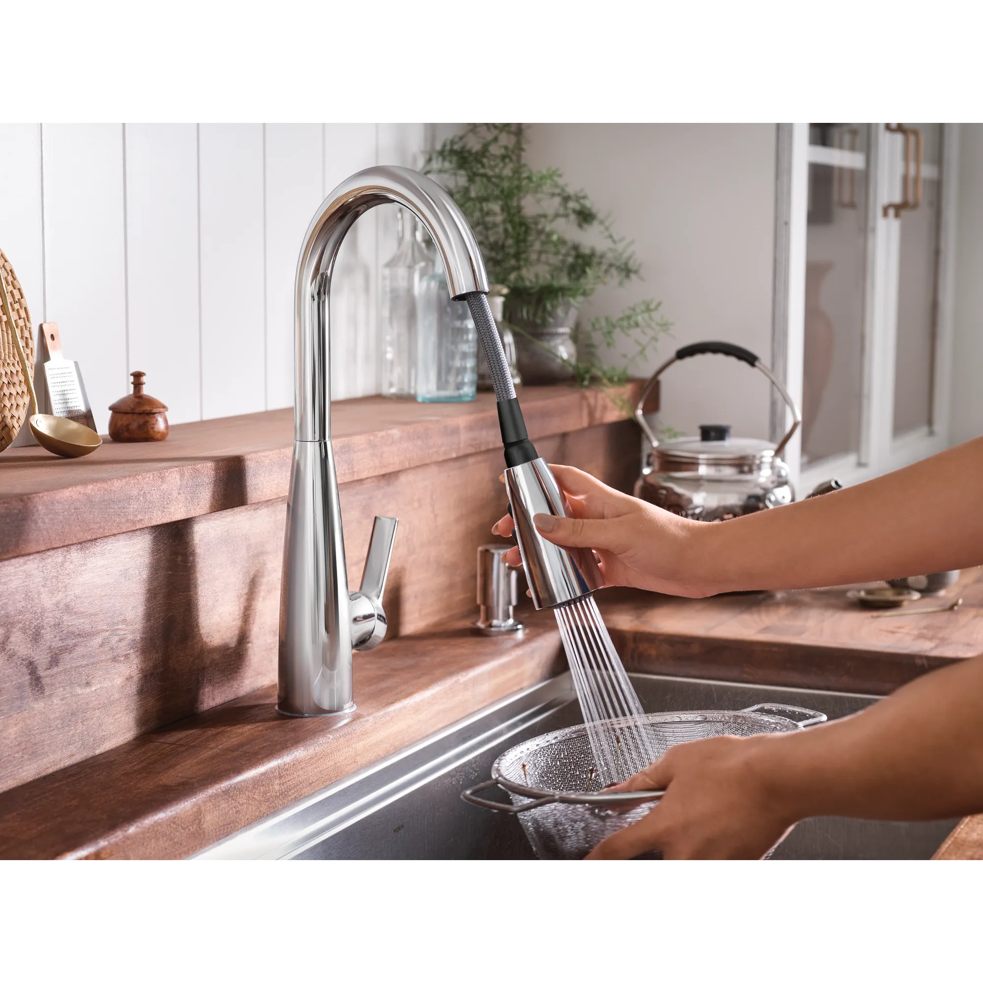 Haelyn One-Handle High Arc Pulldown Kitchen Faucet - Image 10