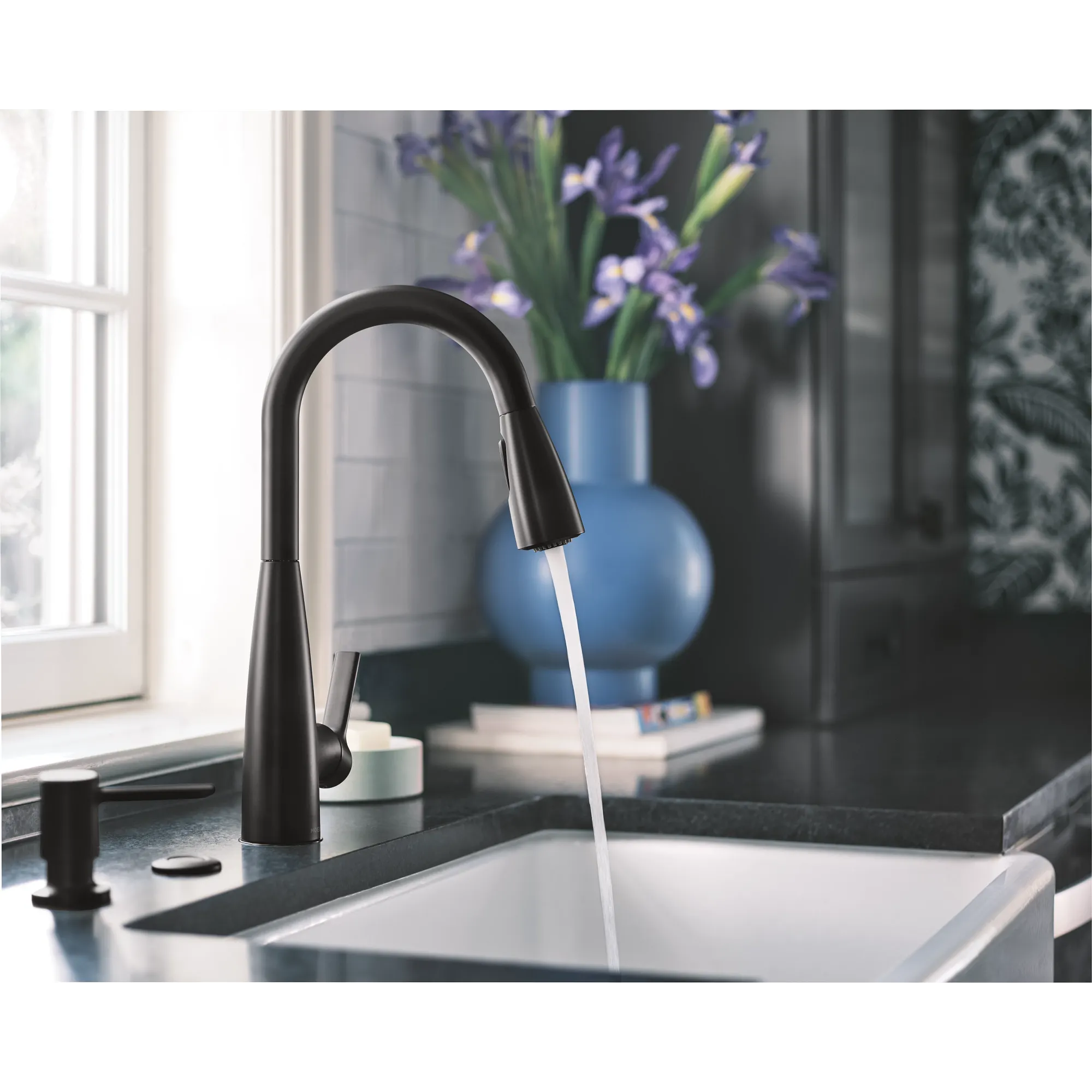 Haelyn One-Handle High Arc Pulldown Kitchen Faucet - Image 29
