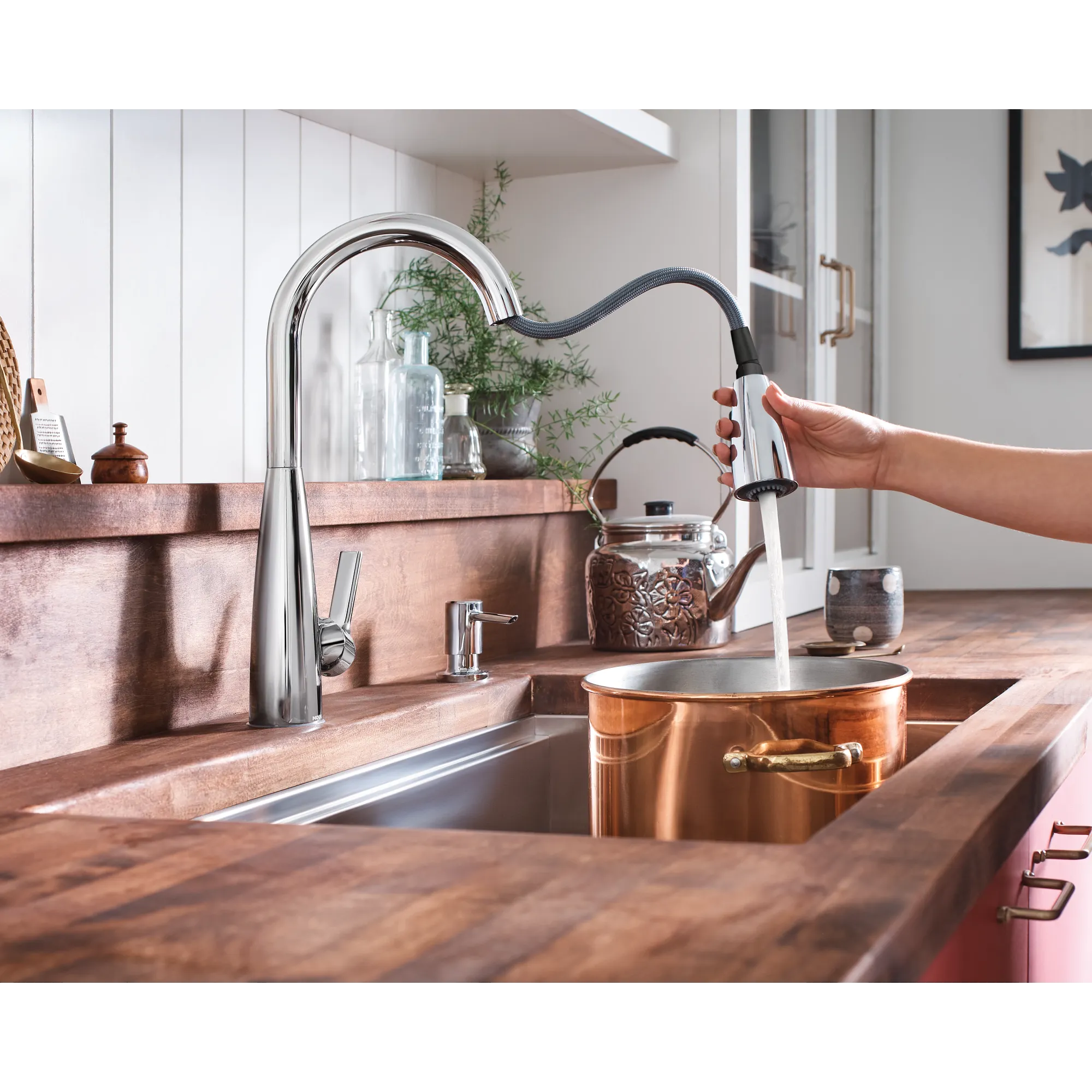 Haelyn One-Handle High Arc Pulldown Kitchen Faucet - Image 9