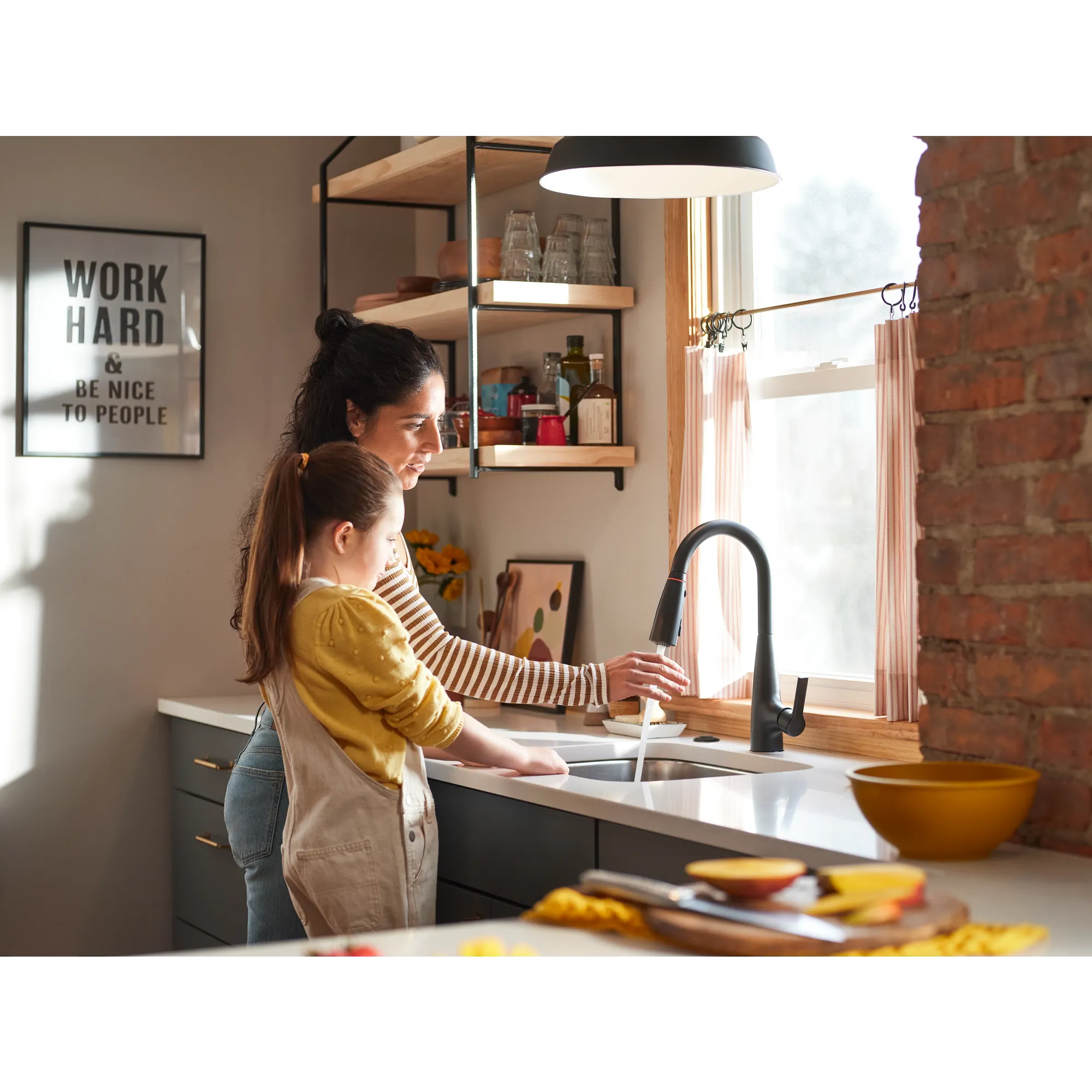 Haelyn One-Handle High Arc Pulldown Kitchen Faucet With ColorCue® - Image 11