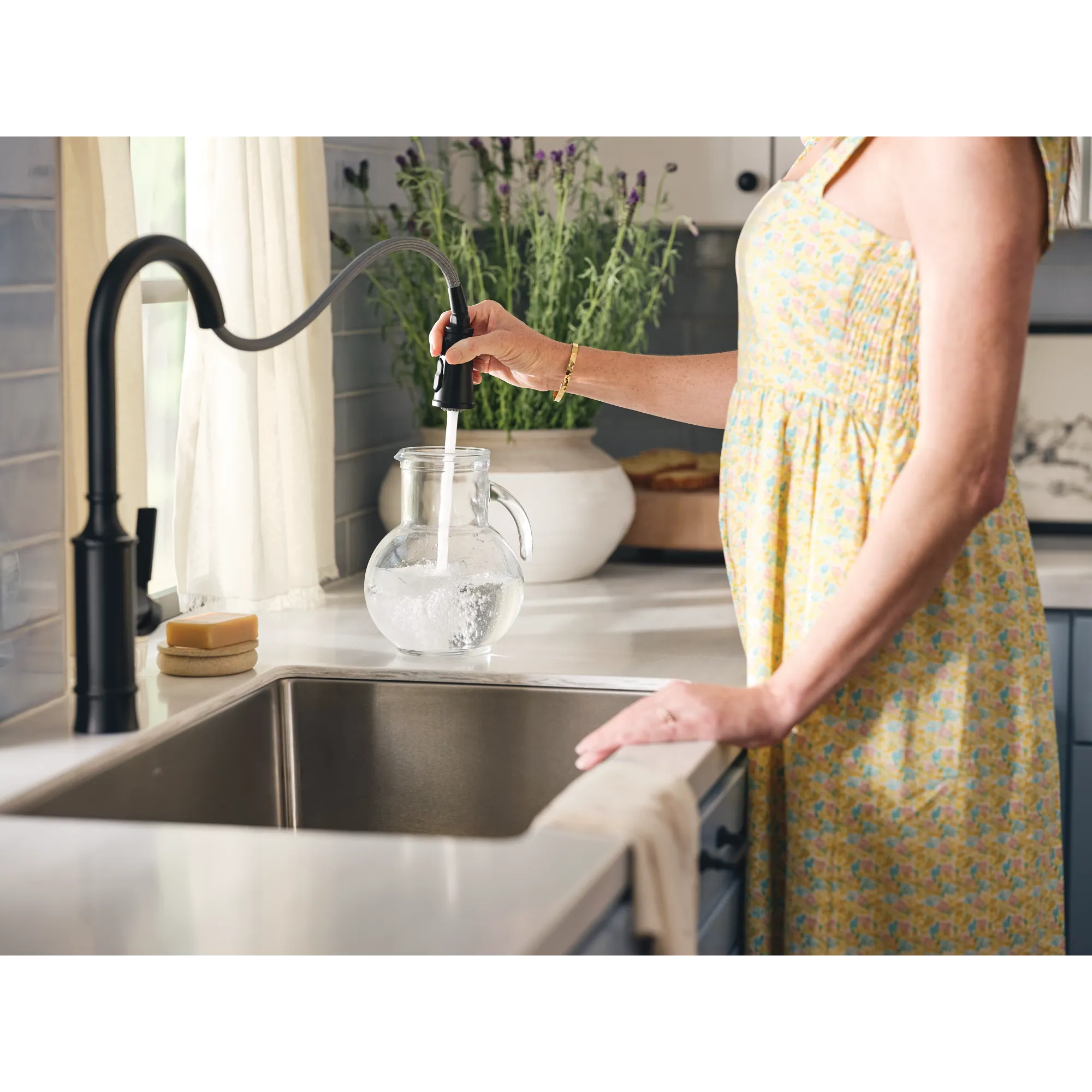 Gilden One-Handle High Arc Pulldown Kitchen Faucet - Image 17