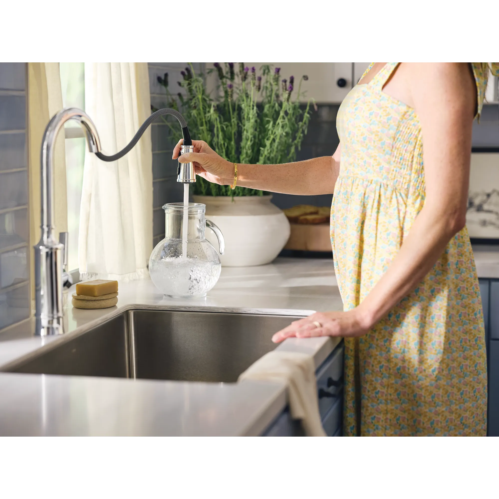 Gilden One-Handle High Arc Pulldown Kitchen Faucet - Image 2