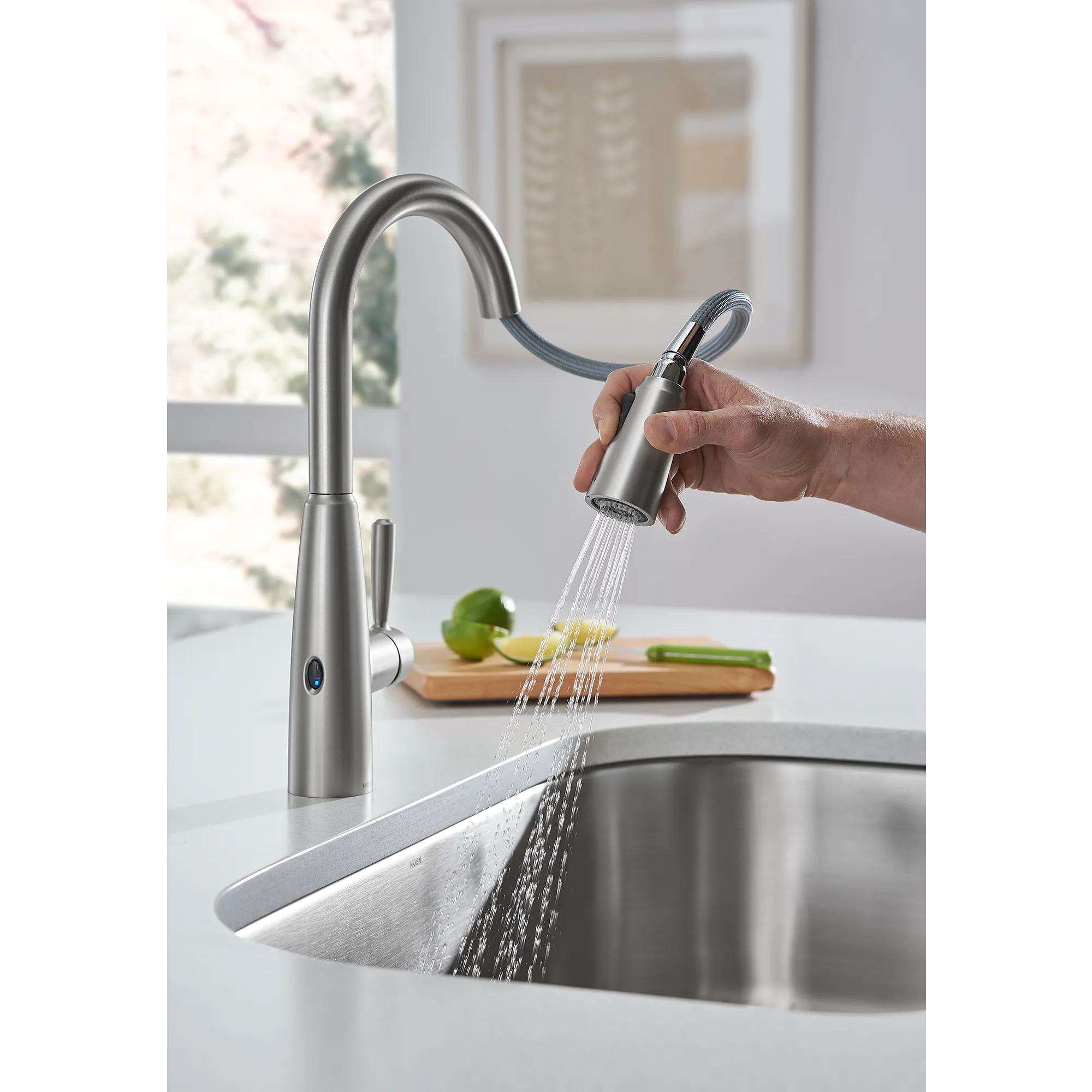 Sperry MotionSense Wave One-Handle Pulldown Touchless Kitchen Faucet - Image 4