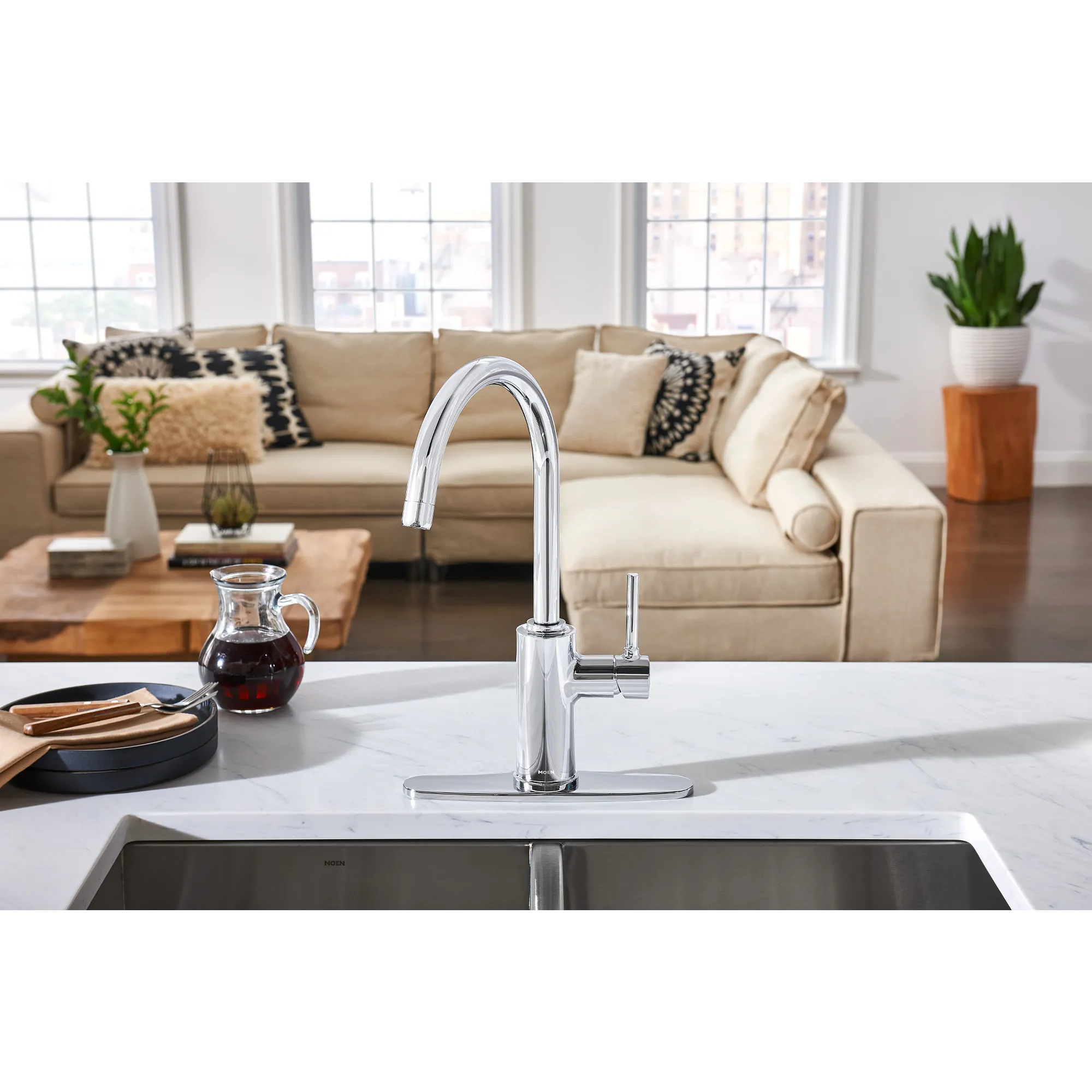 Sombra One-Handle Kitchen Faucet - Image 7
