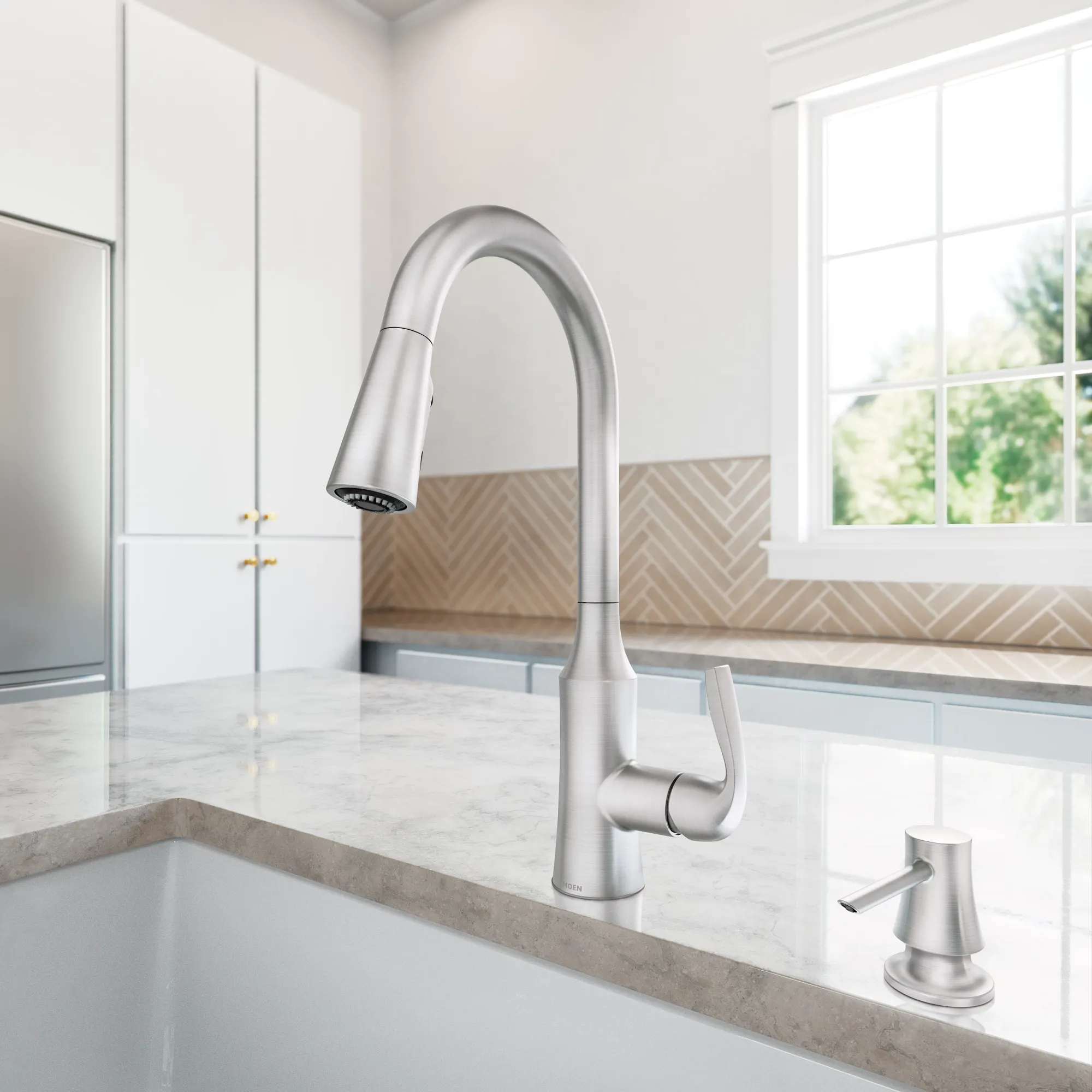 Cadia Spot resist stainless one-handle high arc pulldown kitchen faucet - Image 3