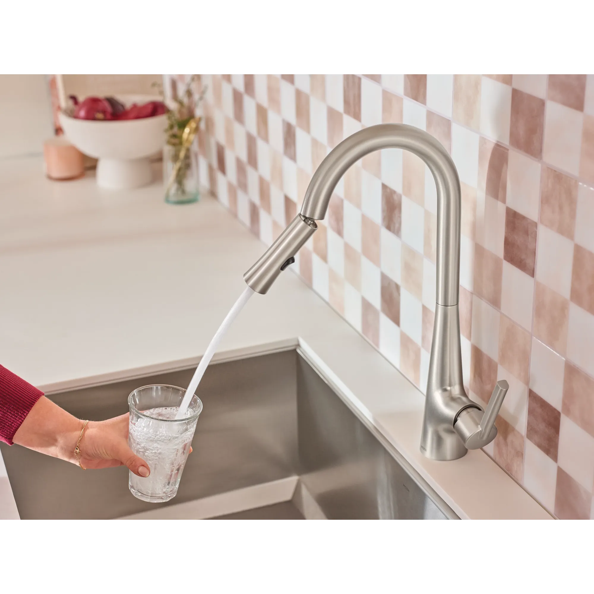 Ronan One-Handle Pulldown Kitchen Faucet with Swivel Control - Image 2
