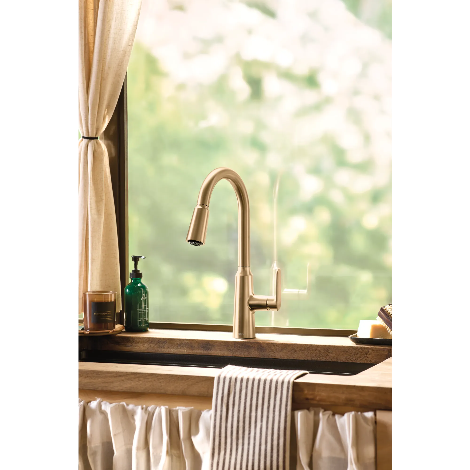 Edwyn Brushed gold one-handle high arc pulldown kitchen faucet - Image 14