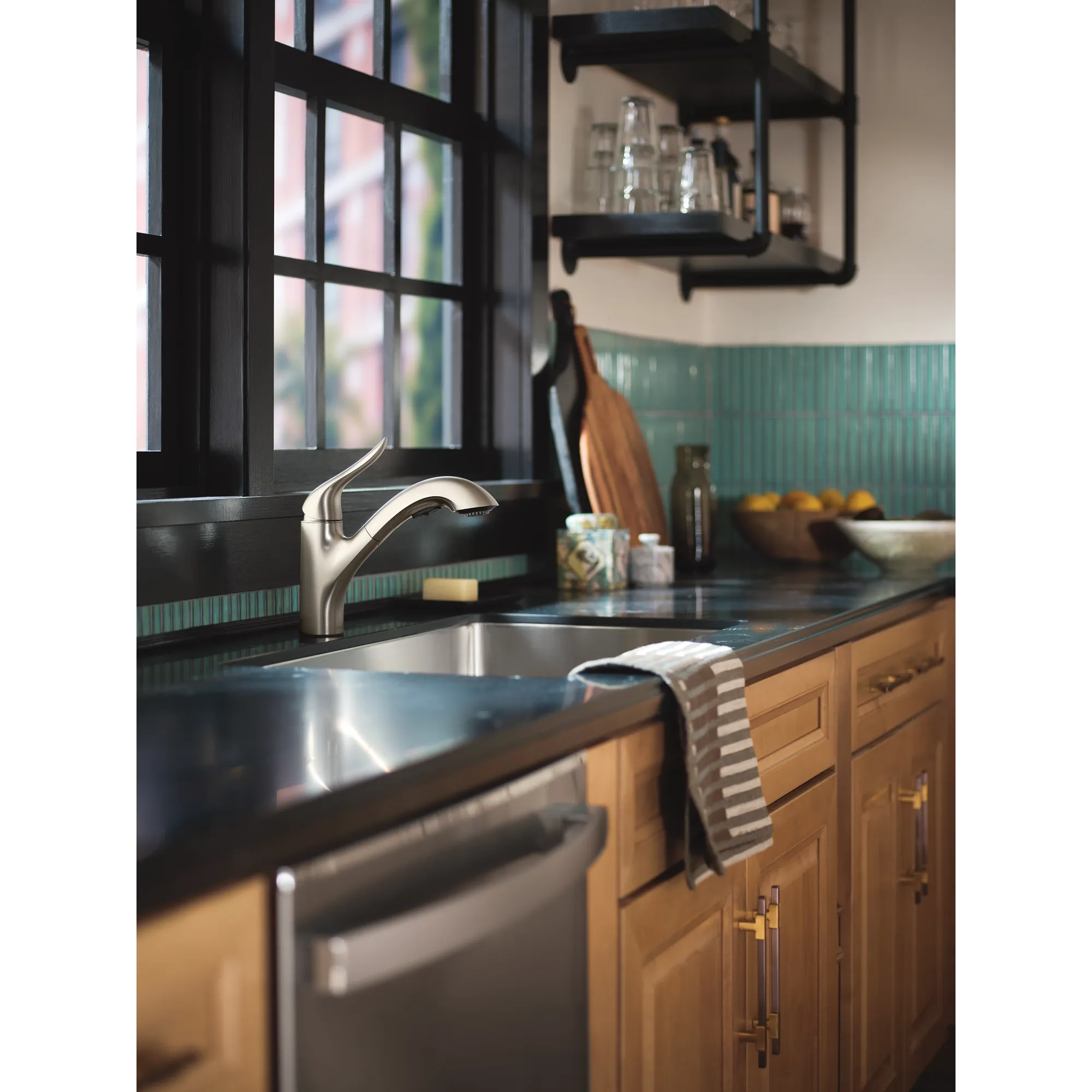 Koa One-Handle Pullout Kitchen Faucet - Image 19