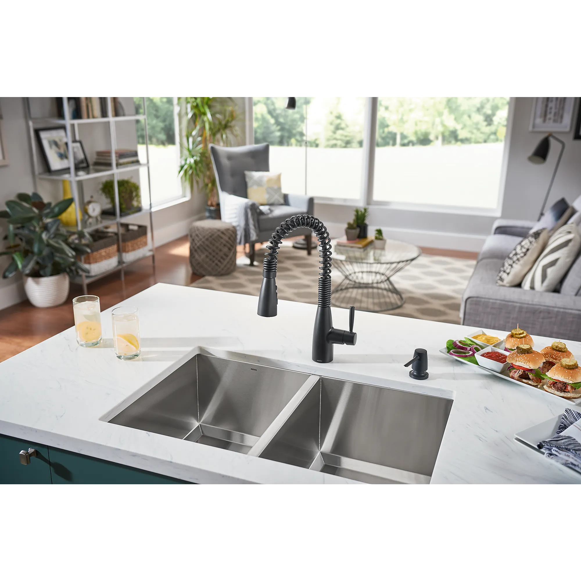 Springvale Matte Black One-Handle Pulldown Kitchen Faucet - Image 6