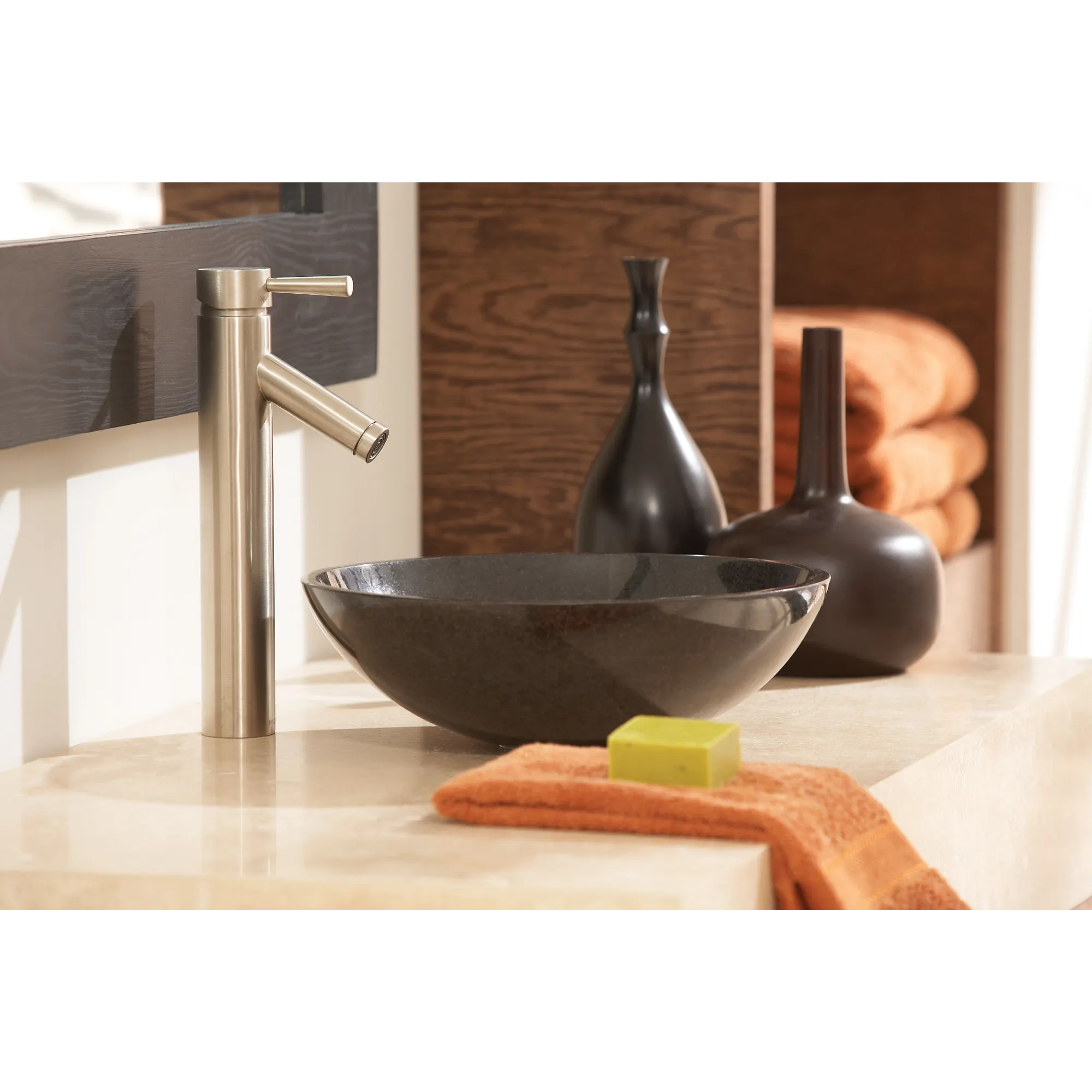 Level Chrome one-handle low arc bathroom faucet - Image 6