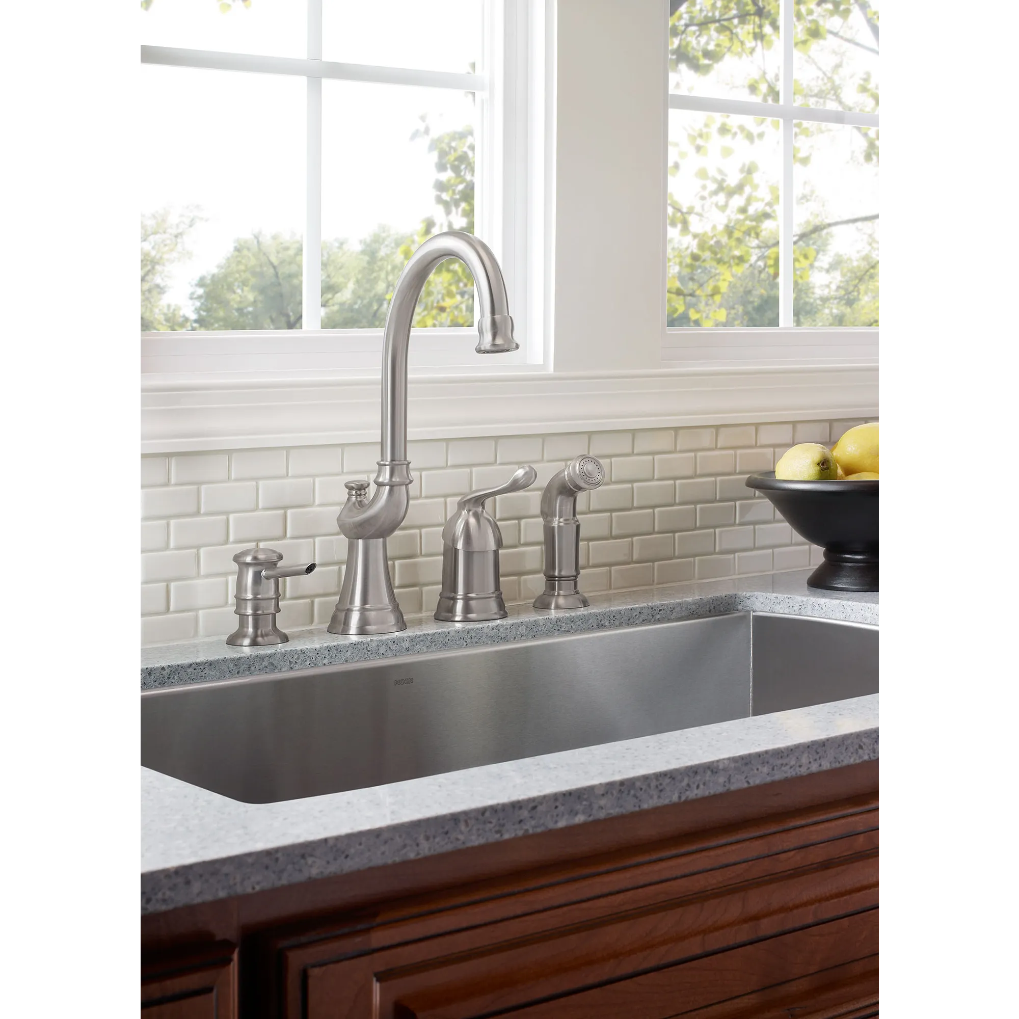 Muirfield Classic stainless one-handle high arc bar faucet - Image 3